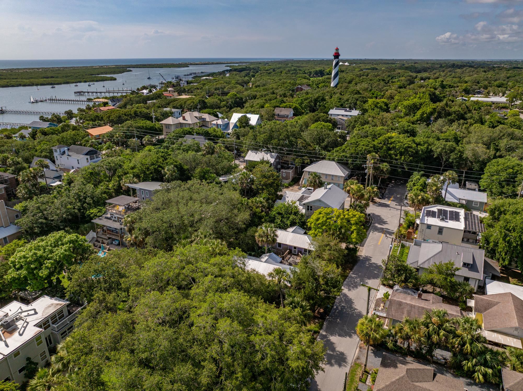 31 & 33 Magnolia Dr