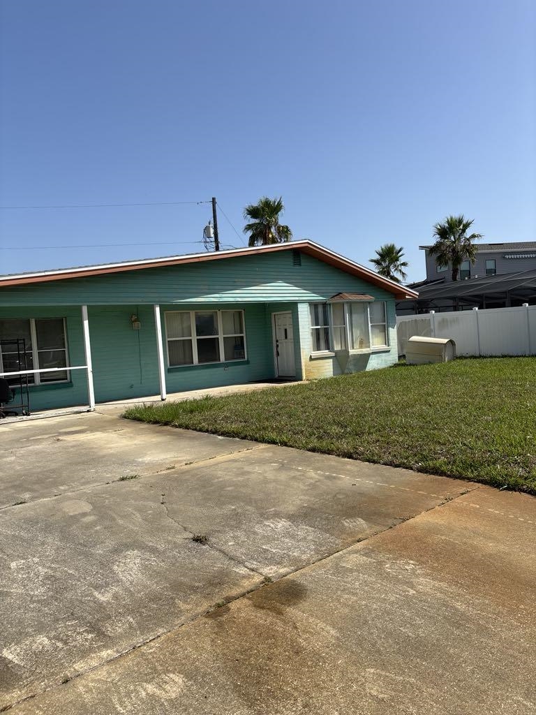 22 Surf Dr