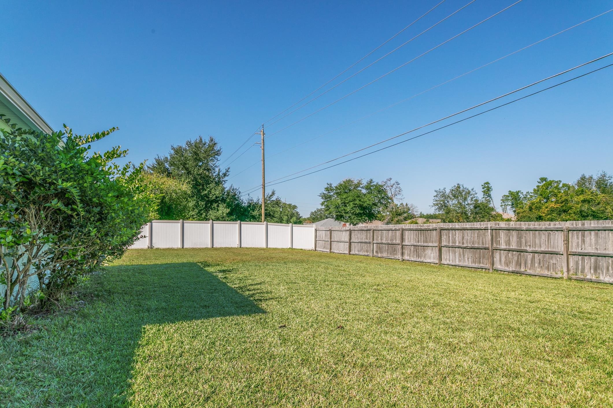 30 Rolling Fern Drive