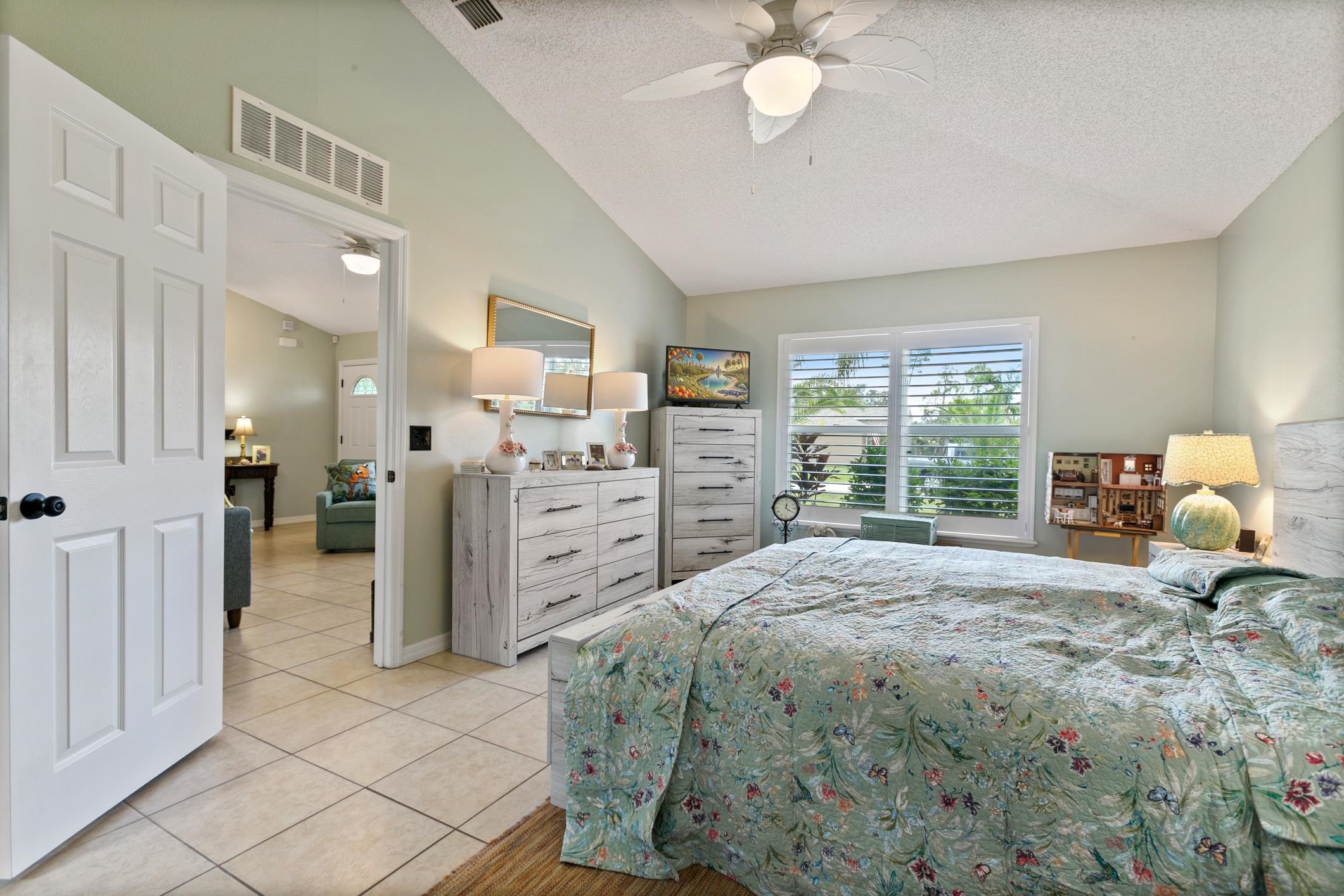 30 Rolling Fern Drive