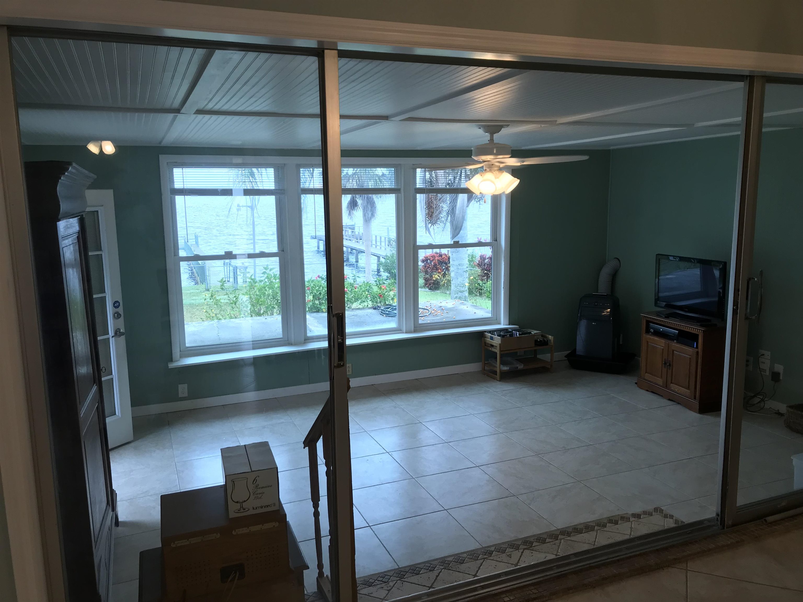 115 Sunset Point Rd