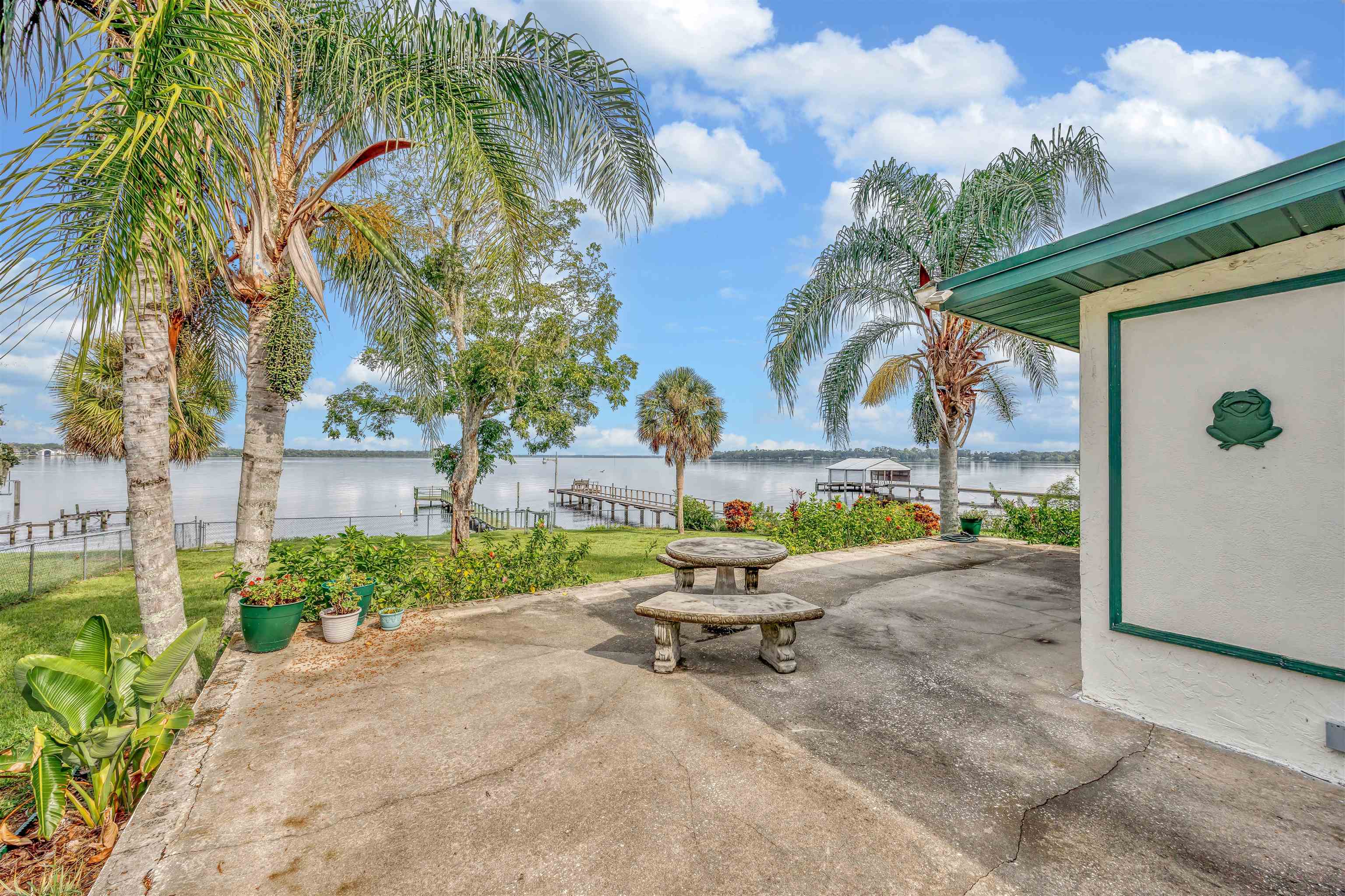 115 Sunset Point Rd
