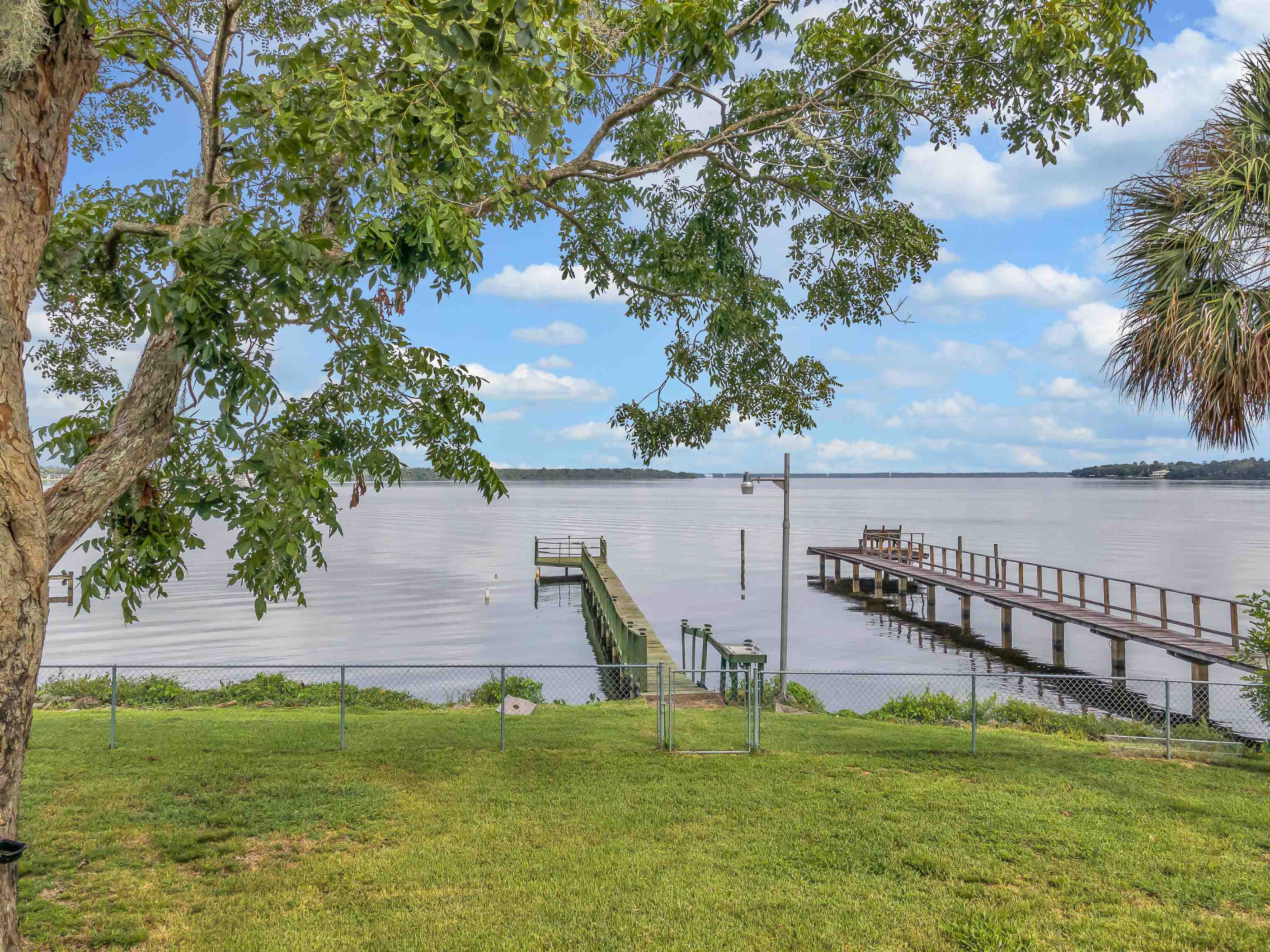 115 Sunset Point Rd