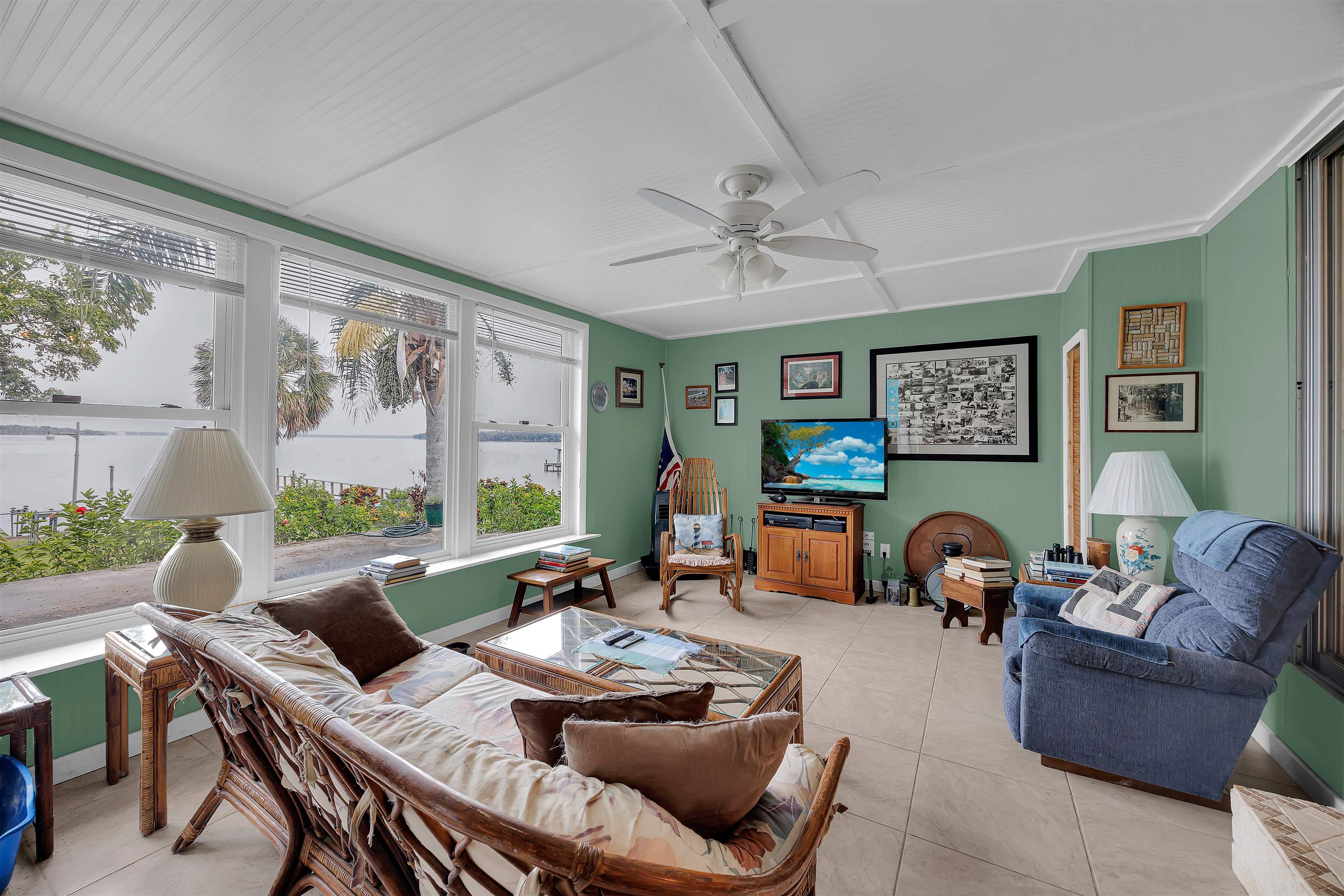 115 Sunset Point Rd