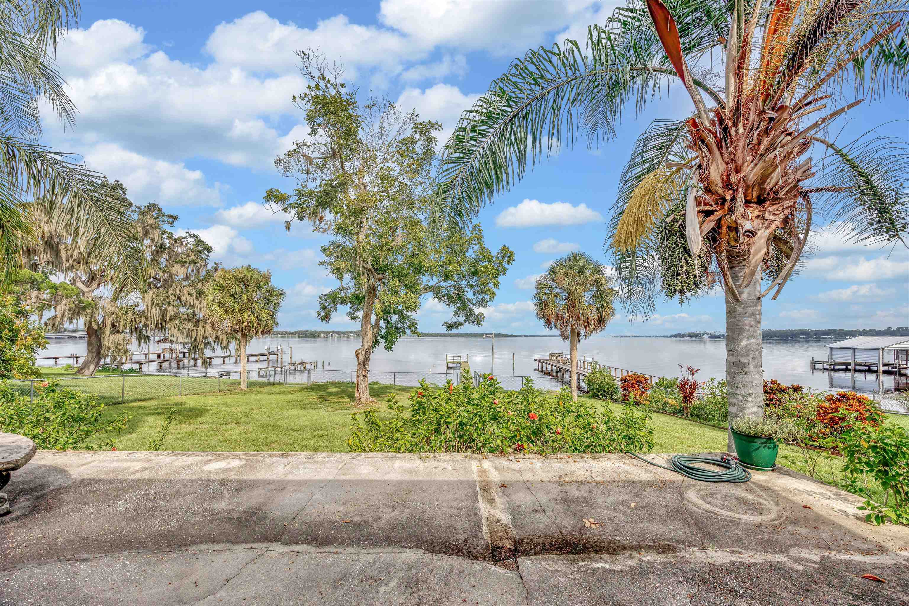 115 Sunset Point Rd