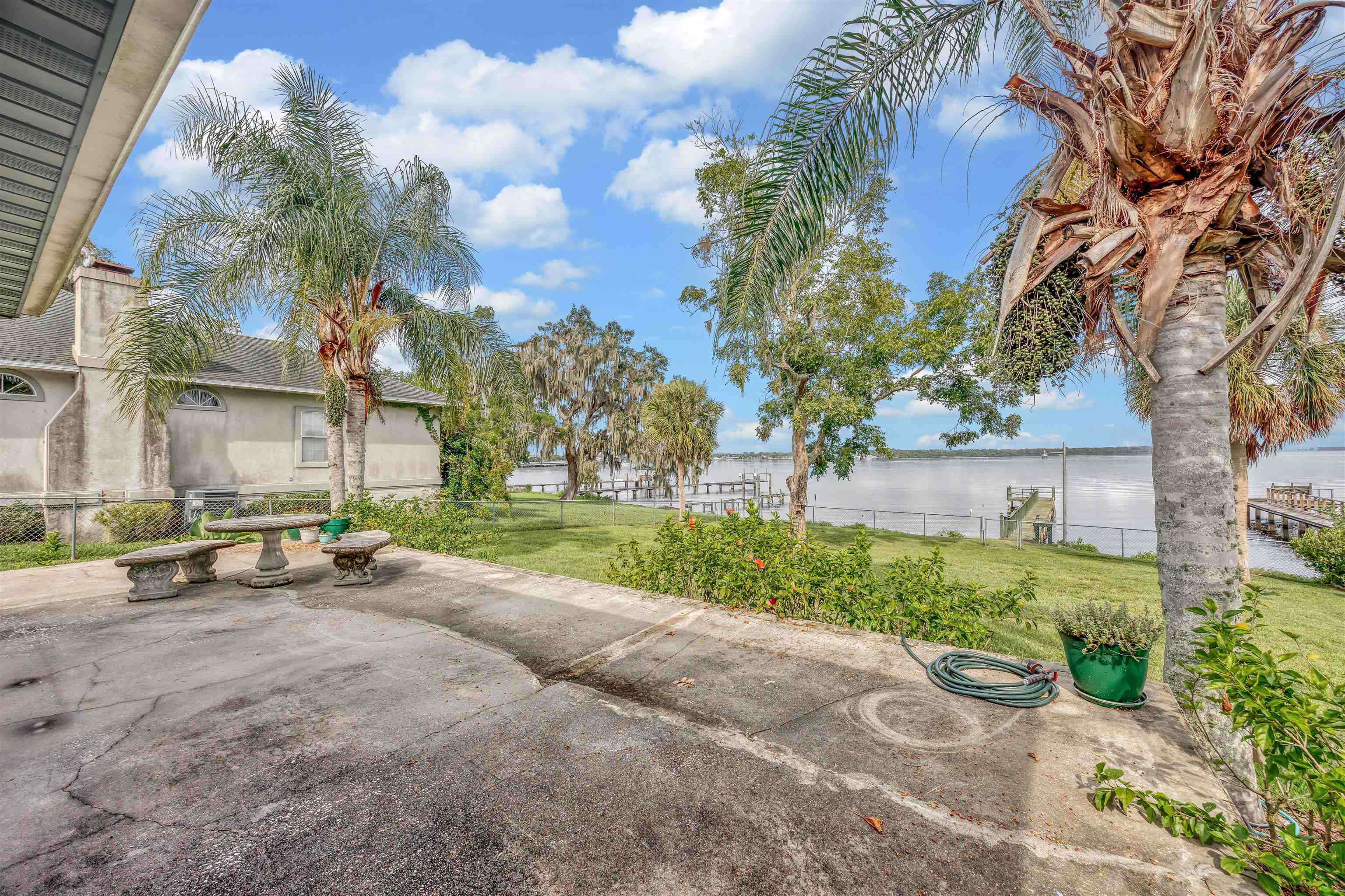 115 Sunset Point Rd