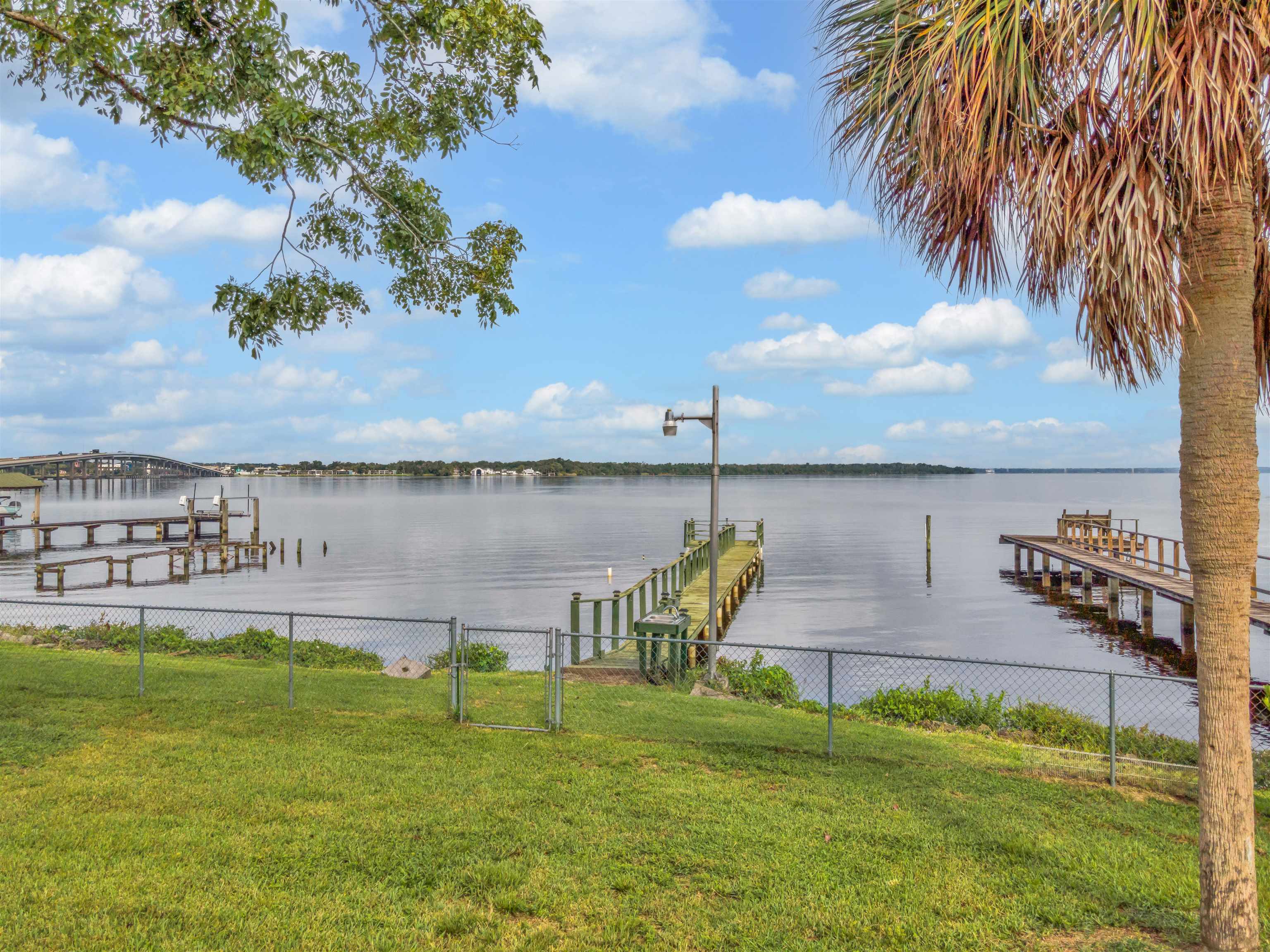 115 Sunset Point Rd