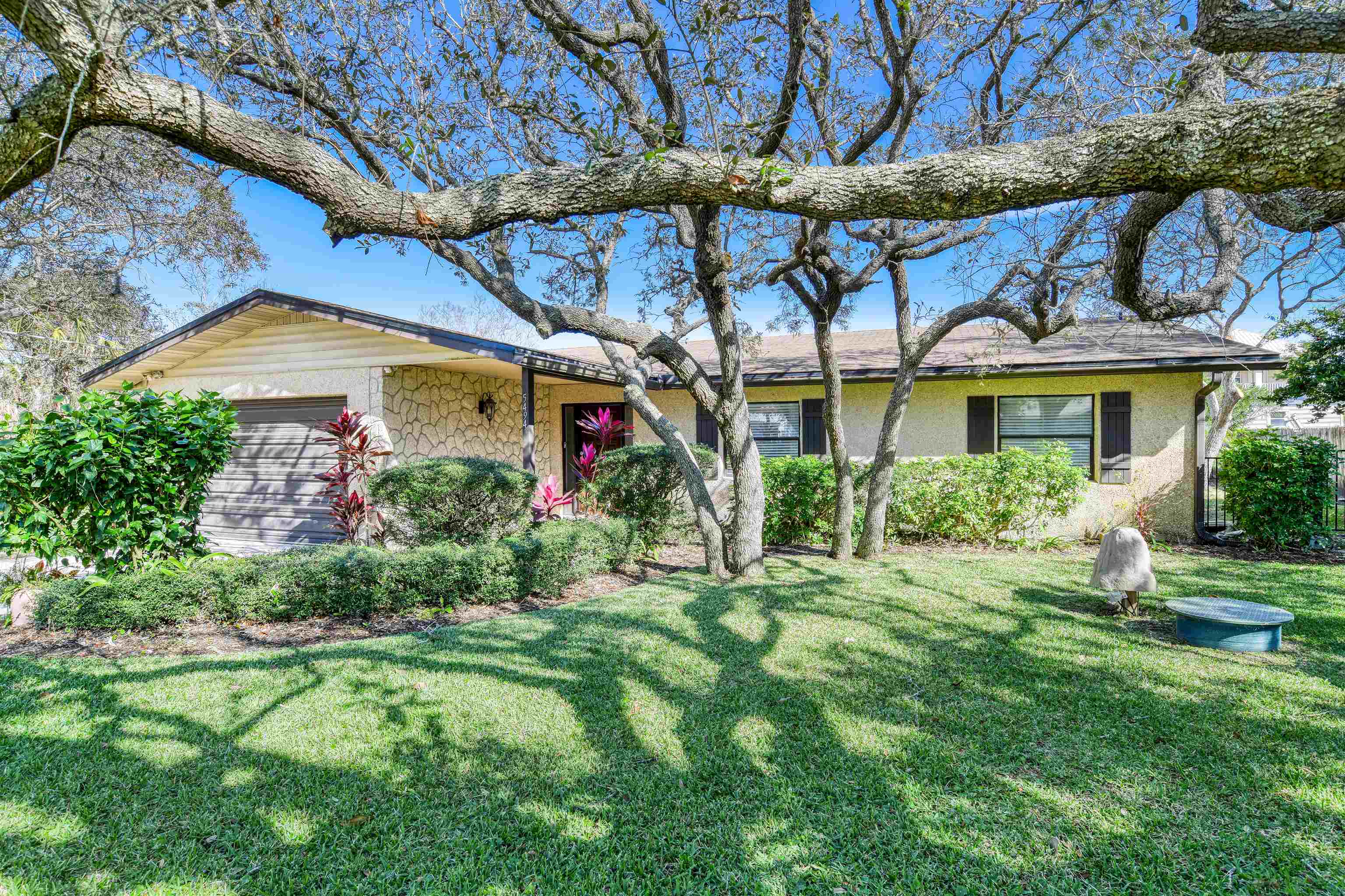 5494 2nd Street (Pool Home)