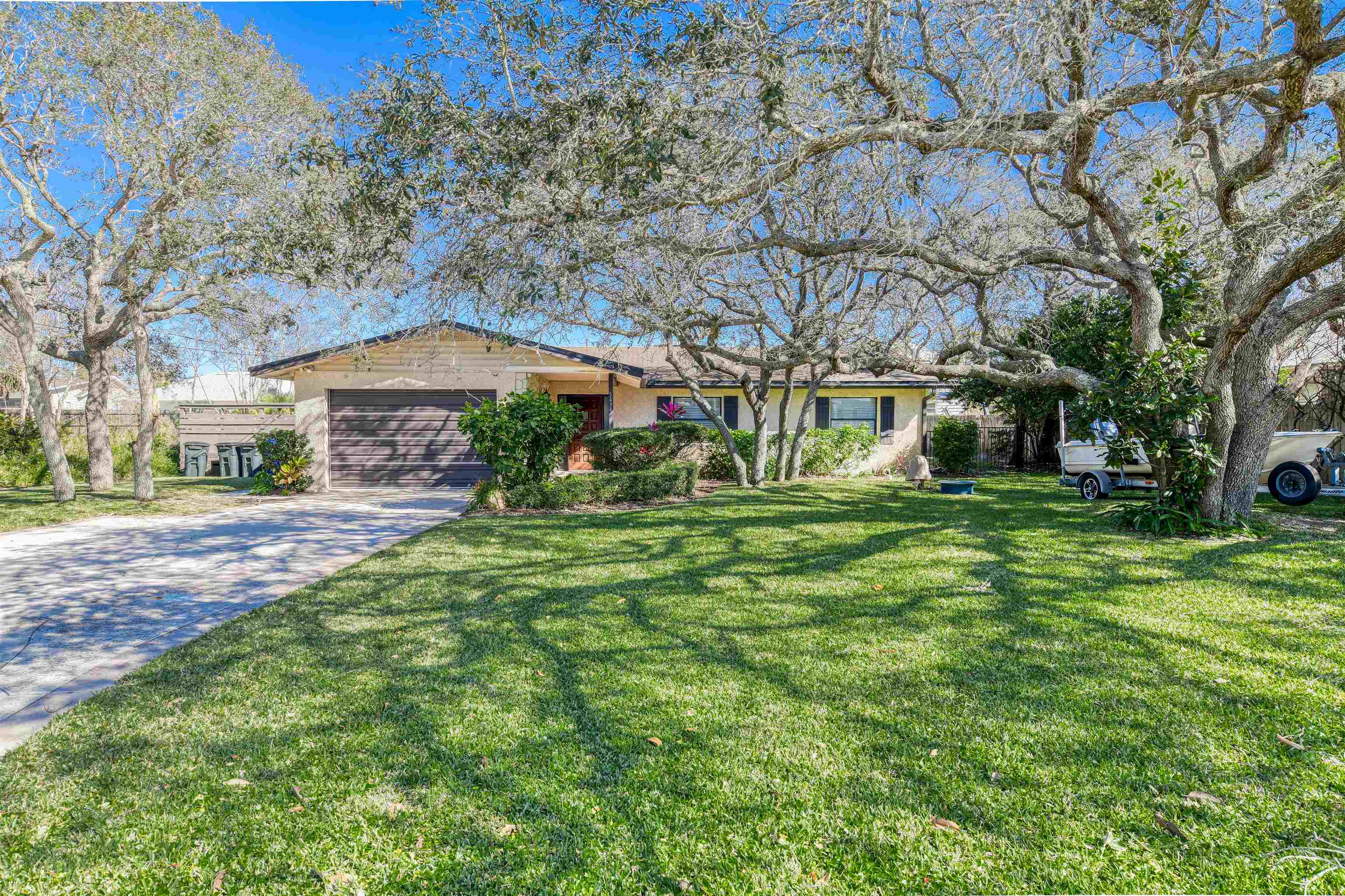 5494 2nd Street (Pool Home)