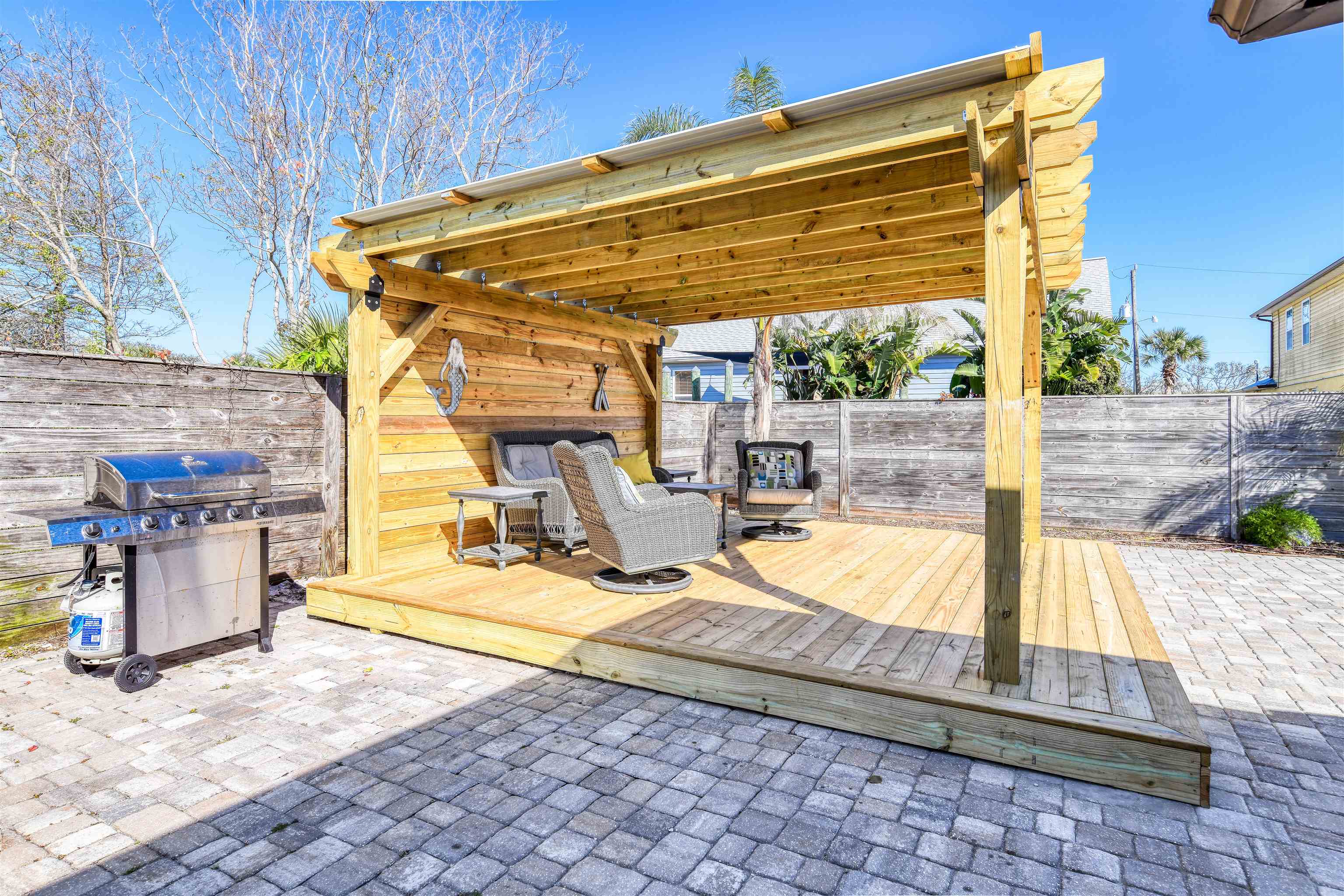 5494 2nd Street (Pool Home)
