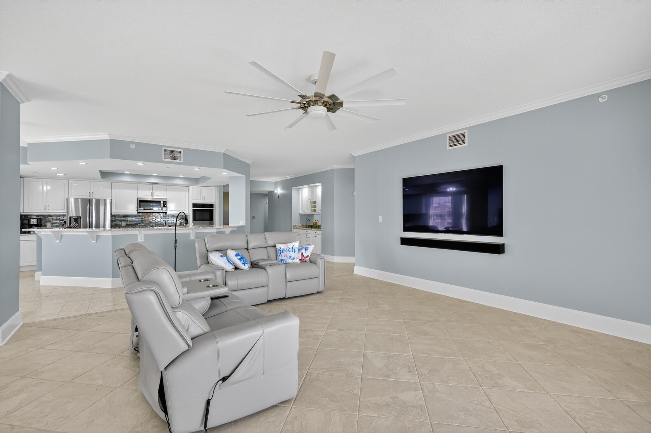 15 Avenue De La Mer #2207