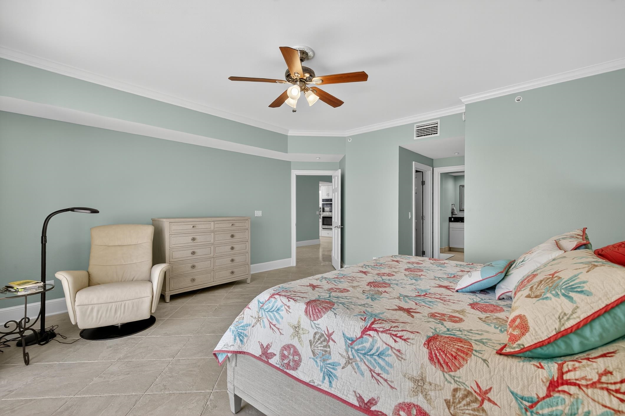 15 Avenue De La Mer #2207