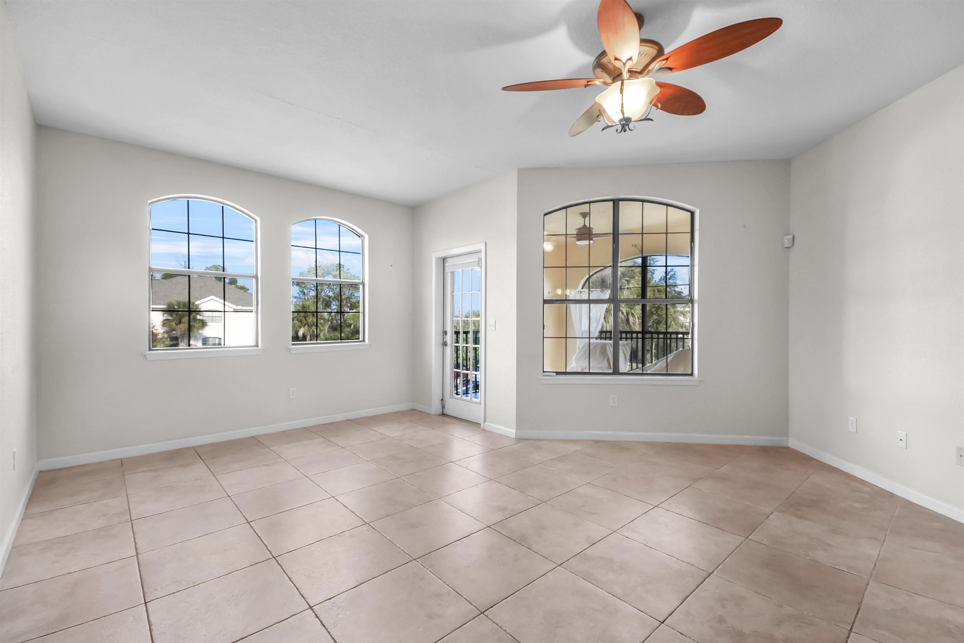 2221 Vista Cove Rd