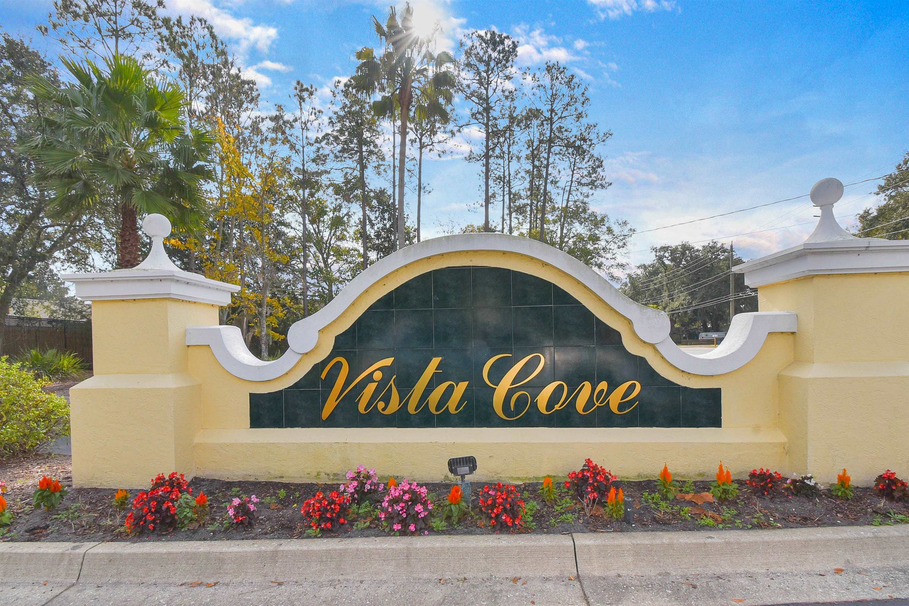 2221 Vista Cove Rd