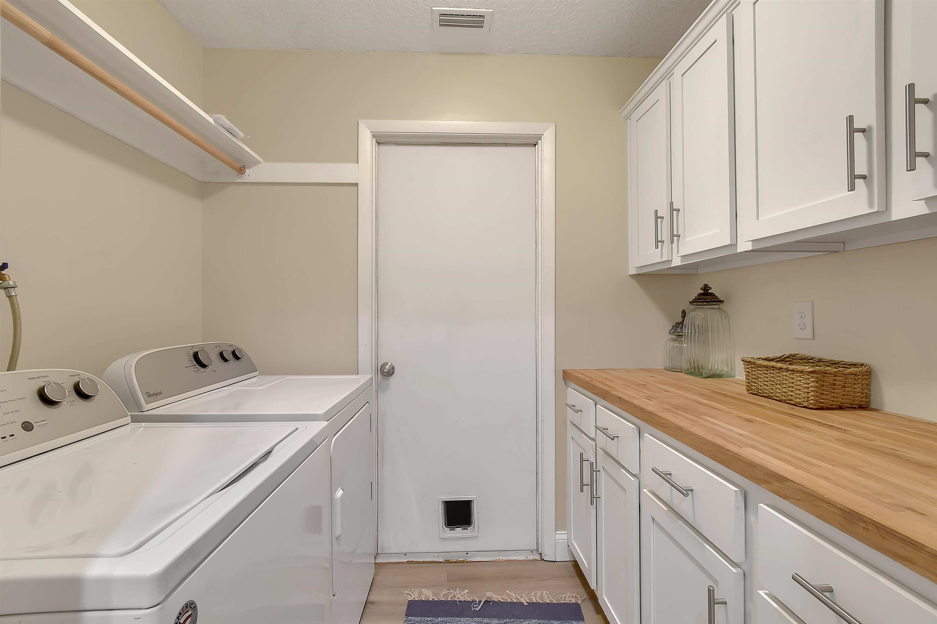 406 Nervia Ct