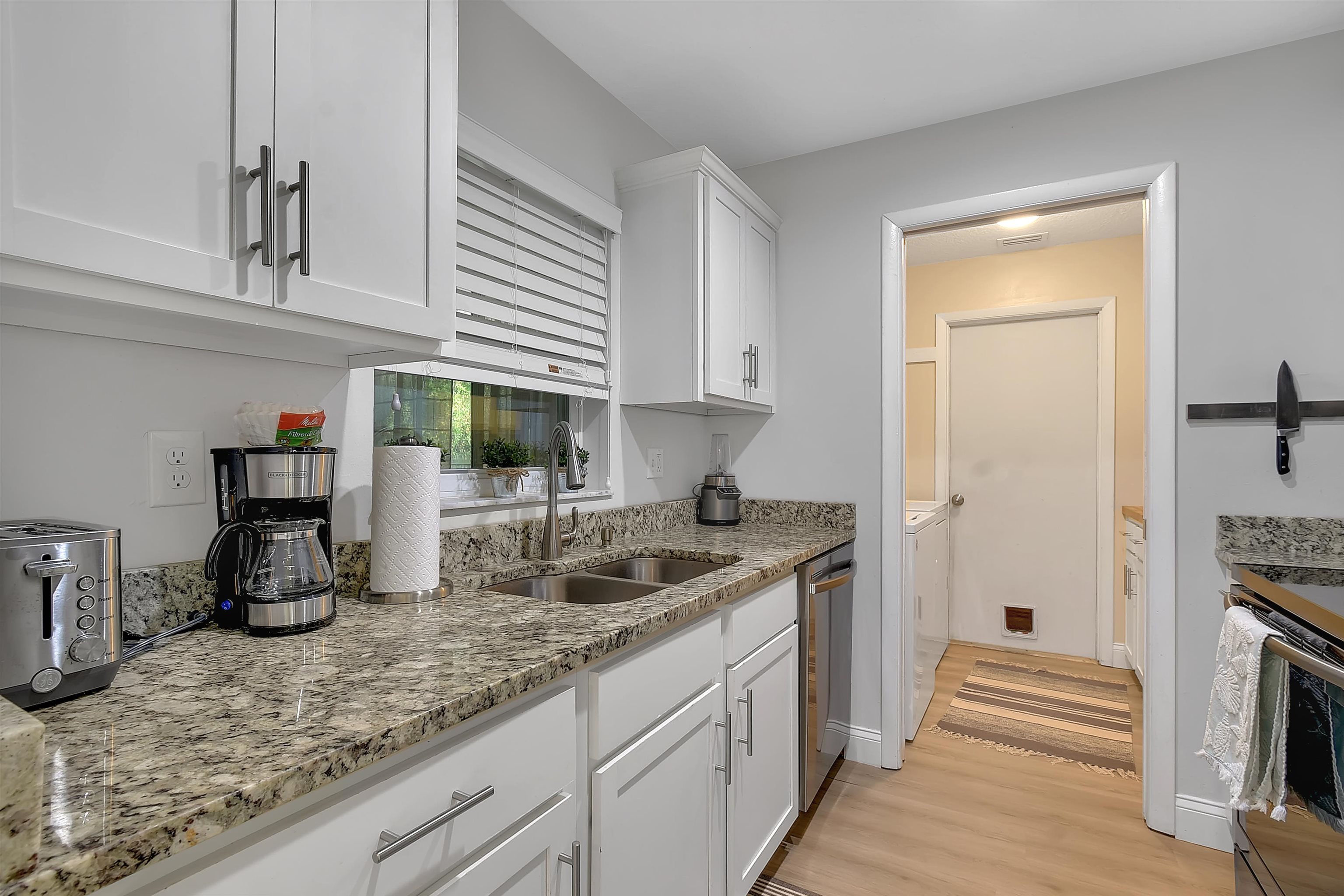406 Nervia Ct