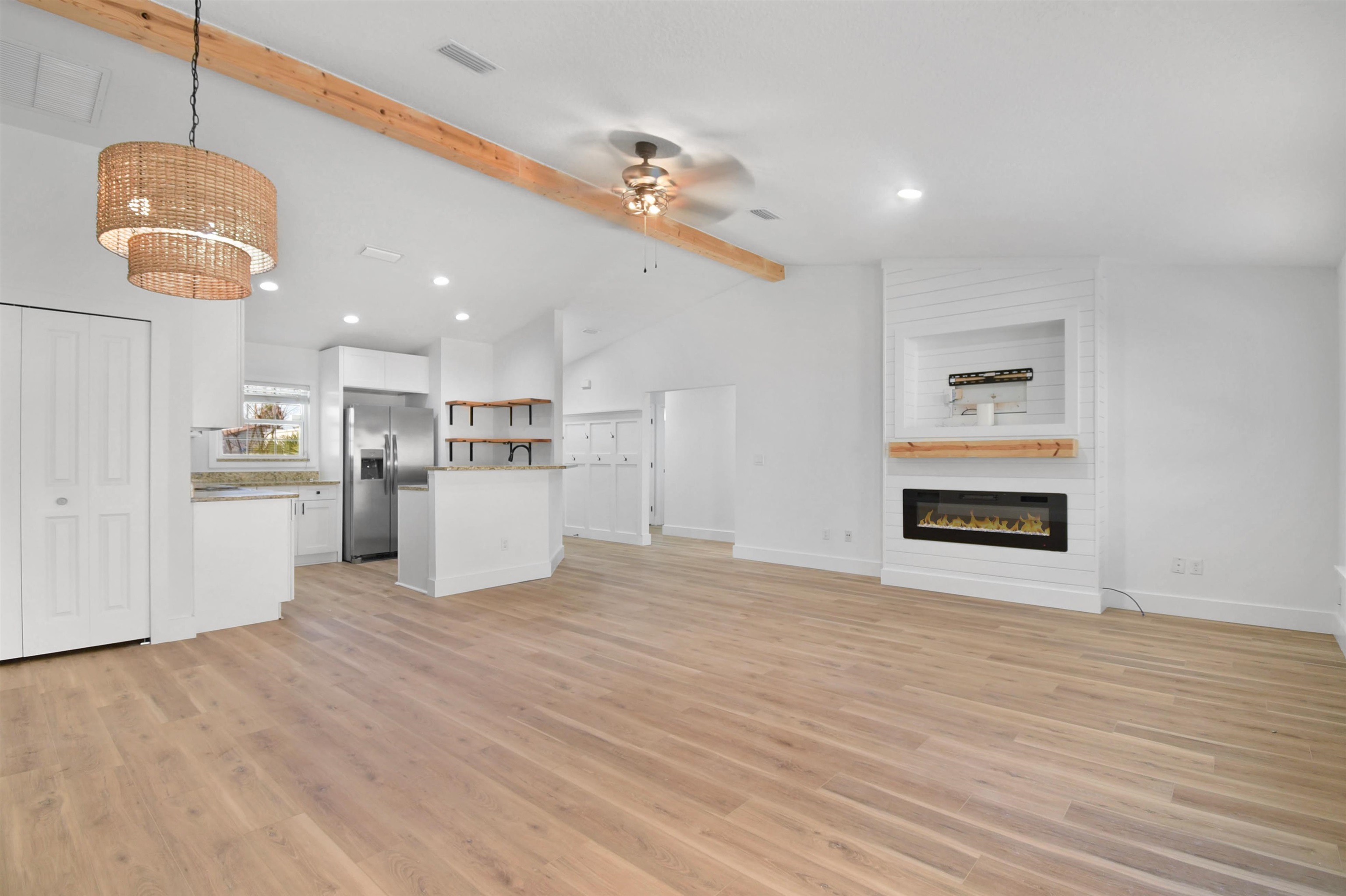 101 Azalea Rd