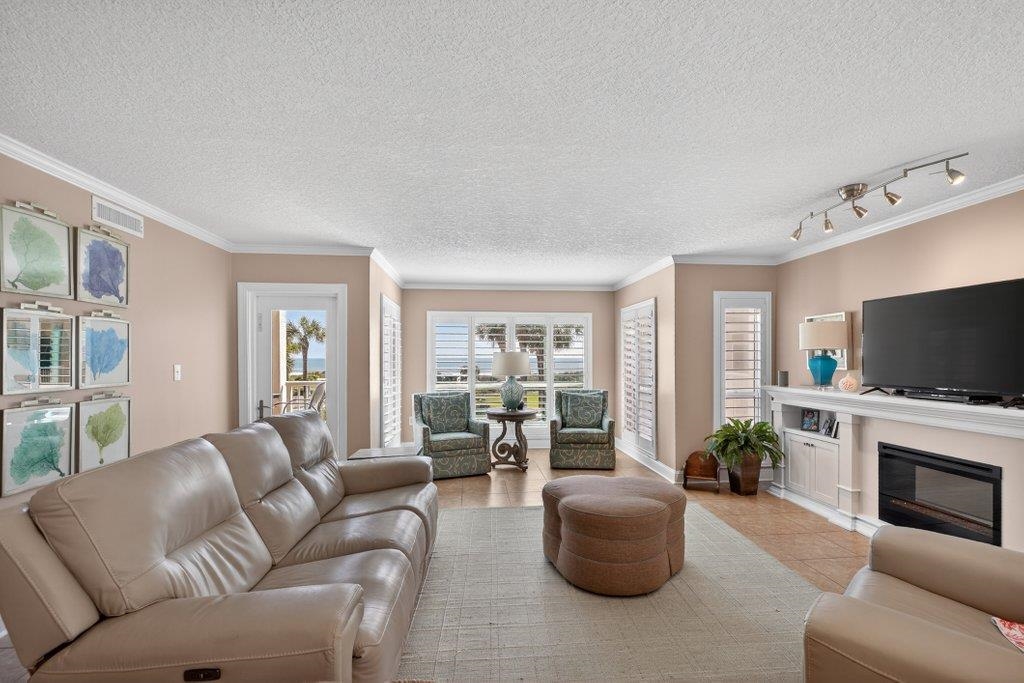 6170 S A1A #215