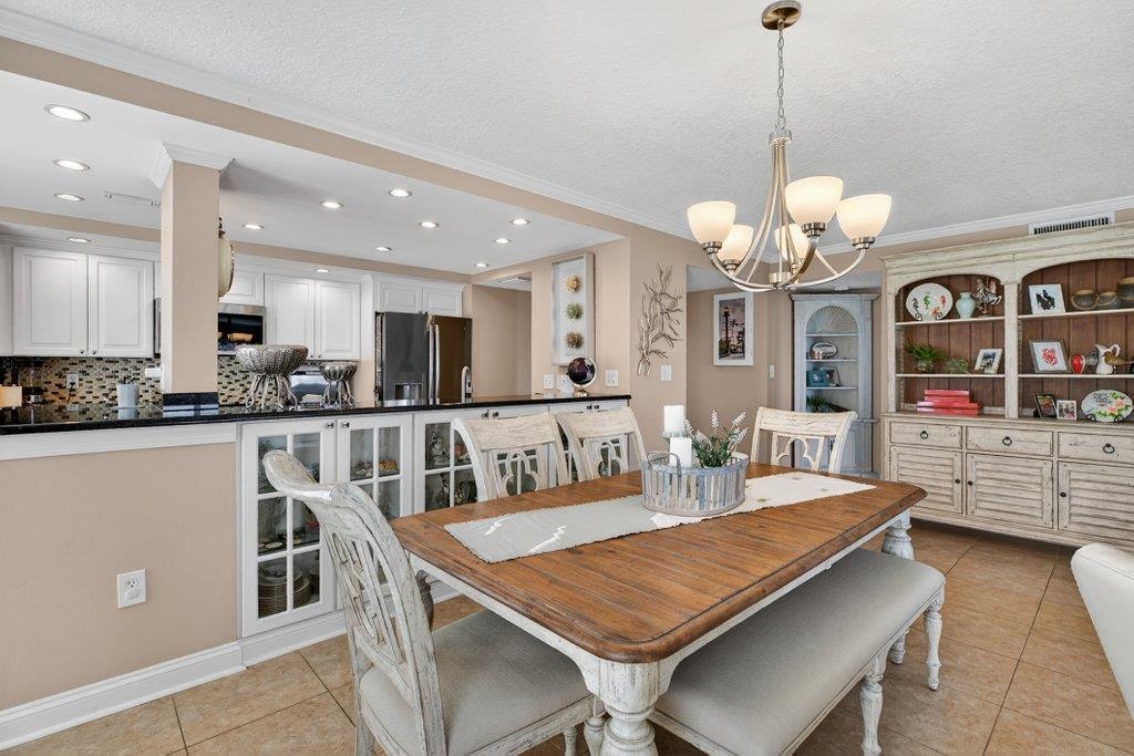 6170 S A1A #215