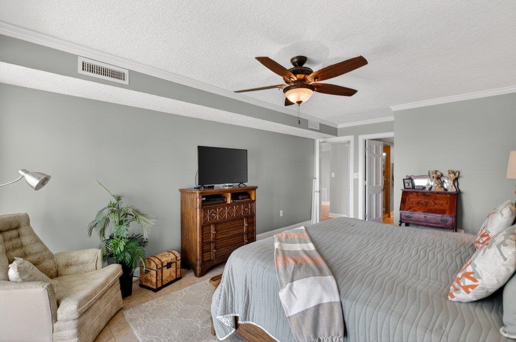 6170 S A1A #215