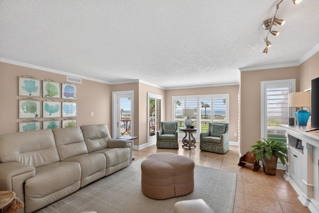 6170 S A1A #215