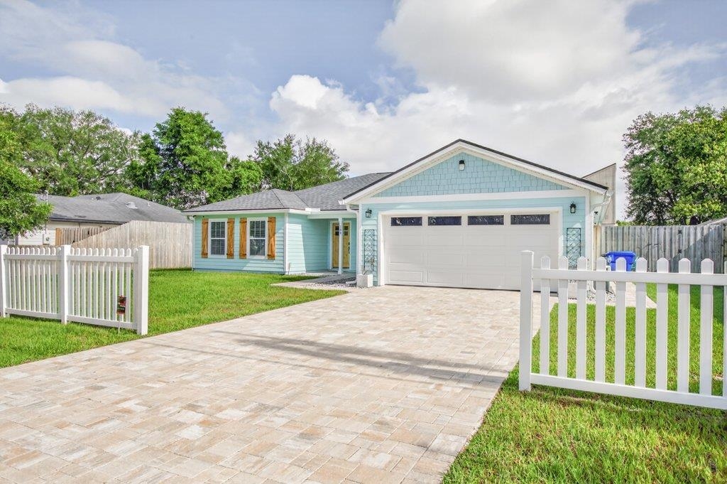 109 Azalea Rd