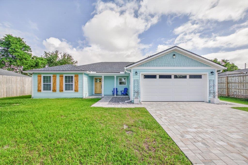 109 Azalea Rd