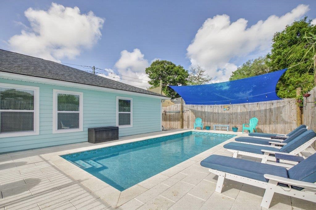 109 Azalea Rd