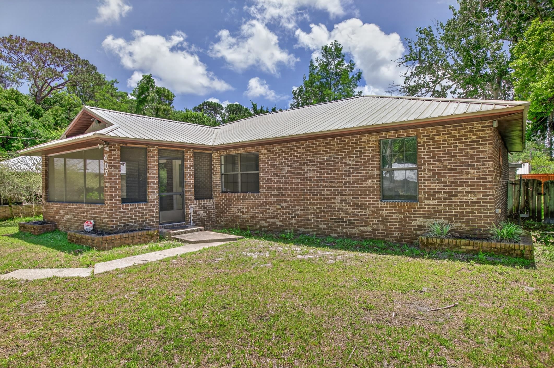 407 Pomont Ave