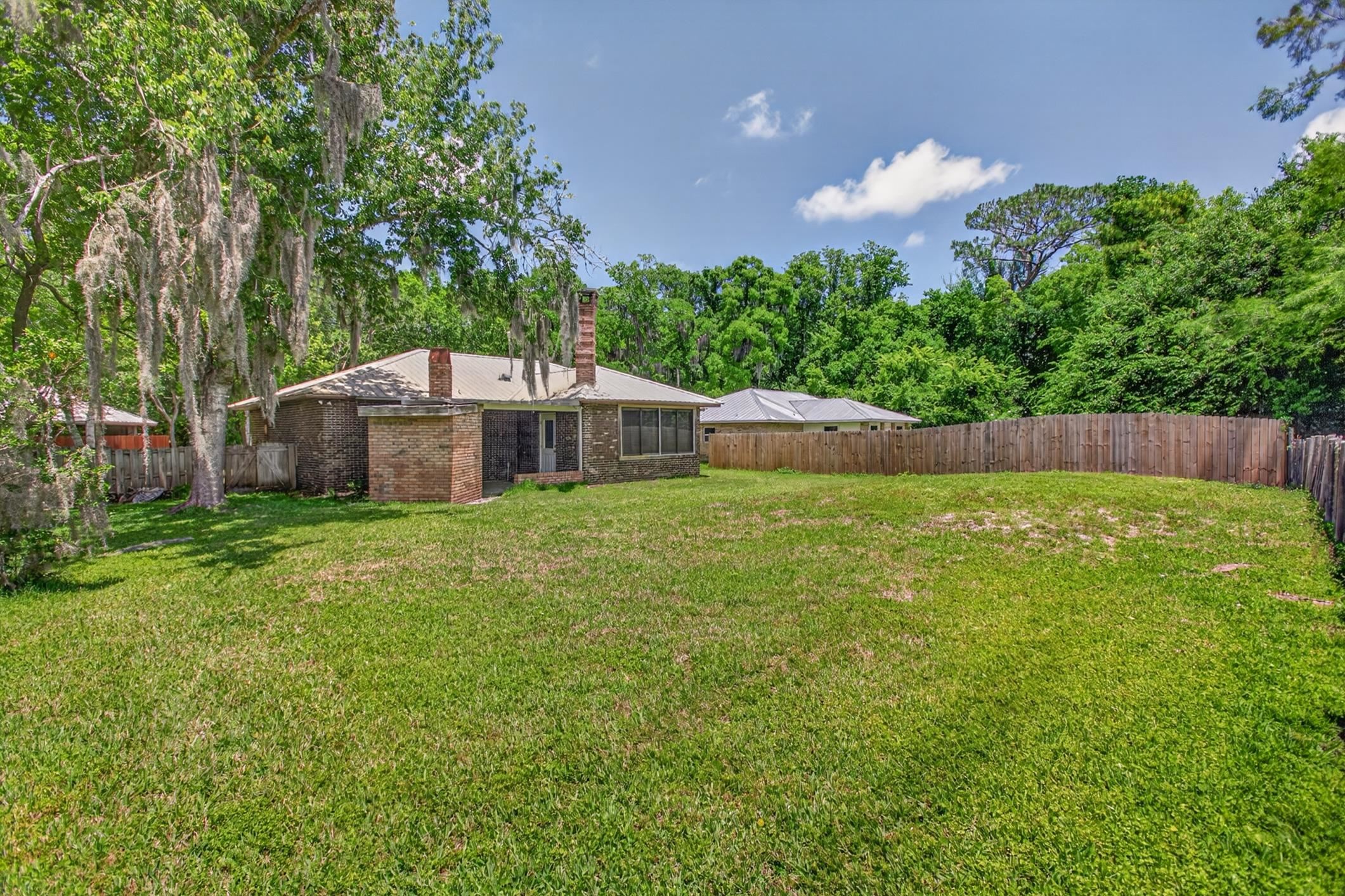 407 Pomont Ave
