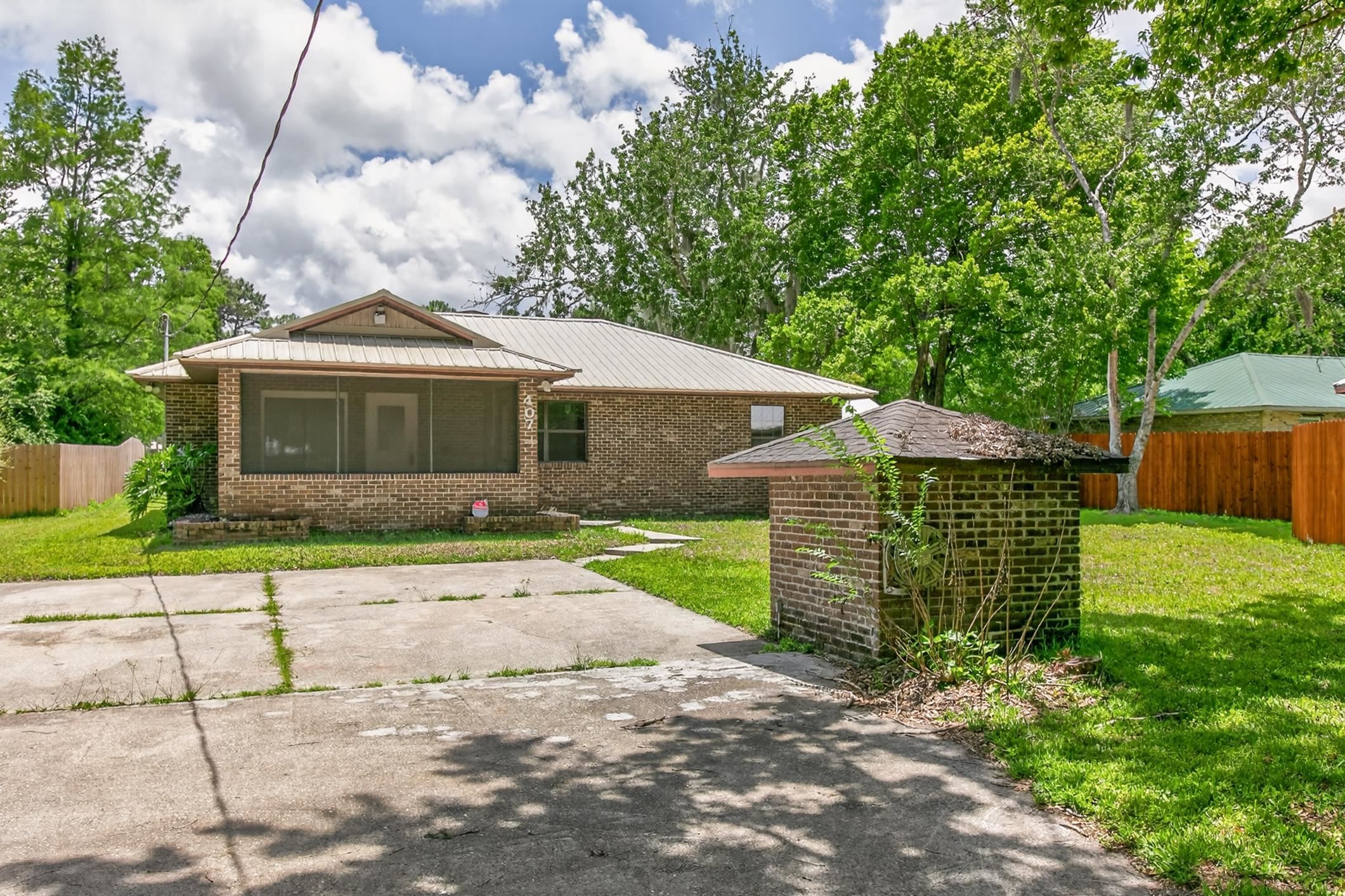 407 Pomont Ave