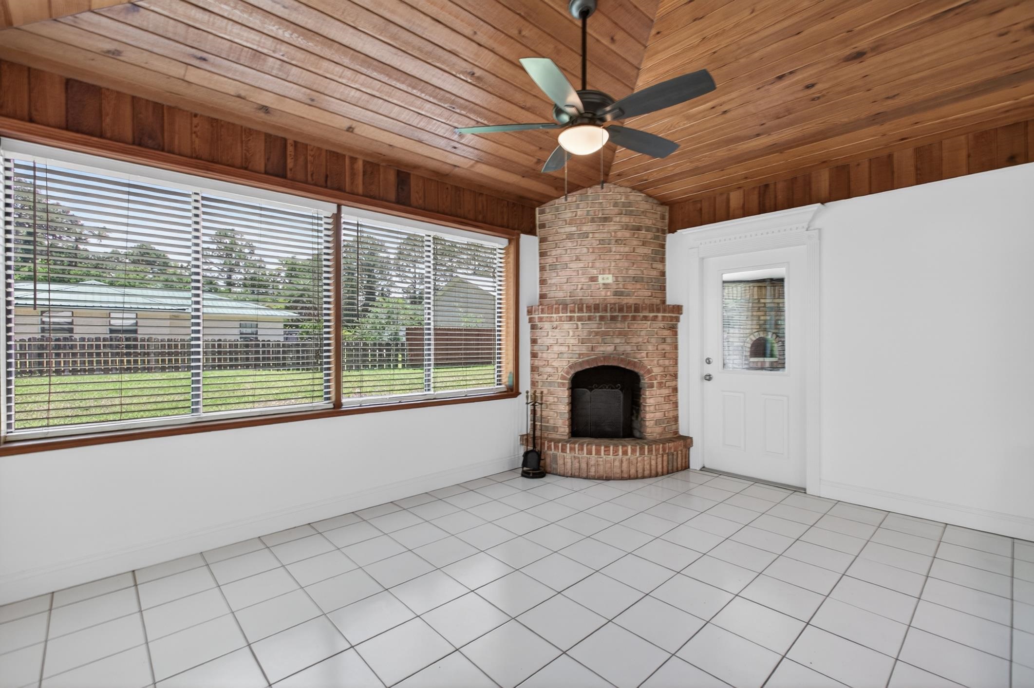 407 Pomont Ave