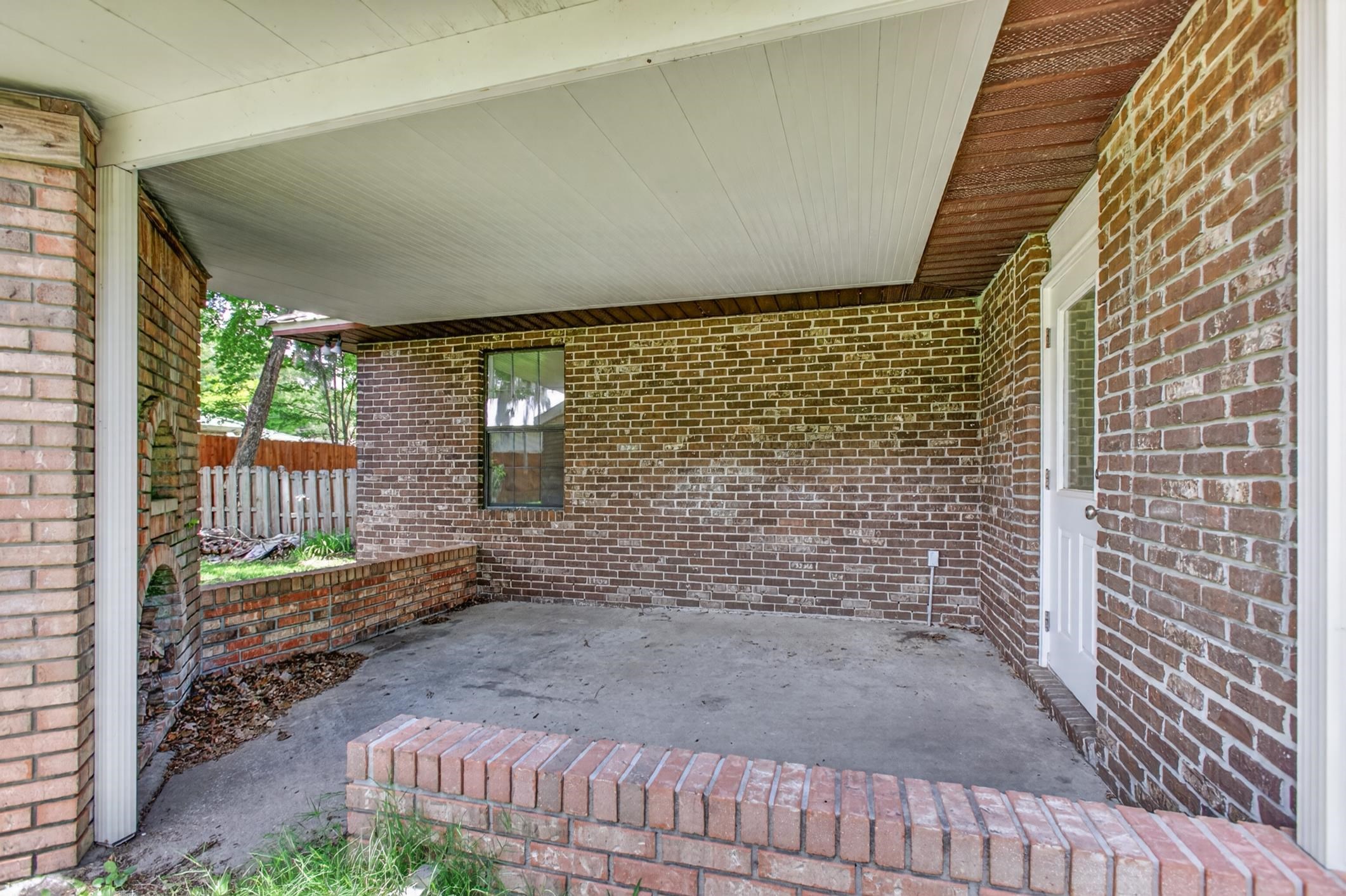407 Pomont Ave