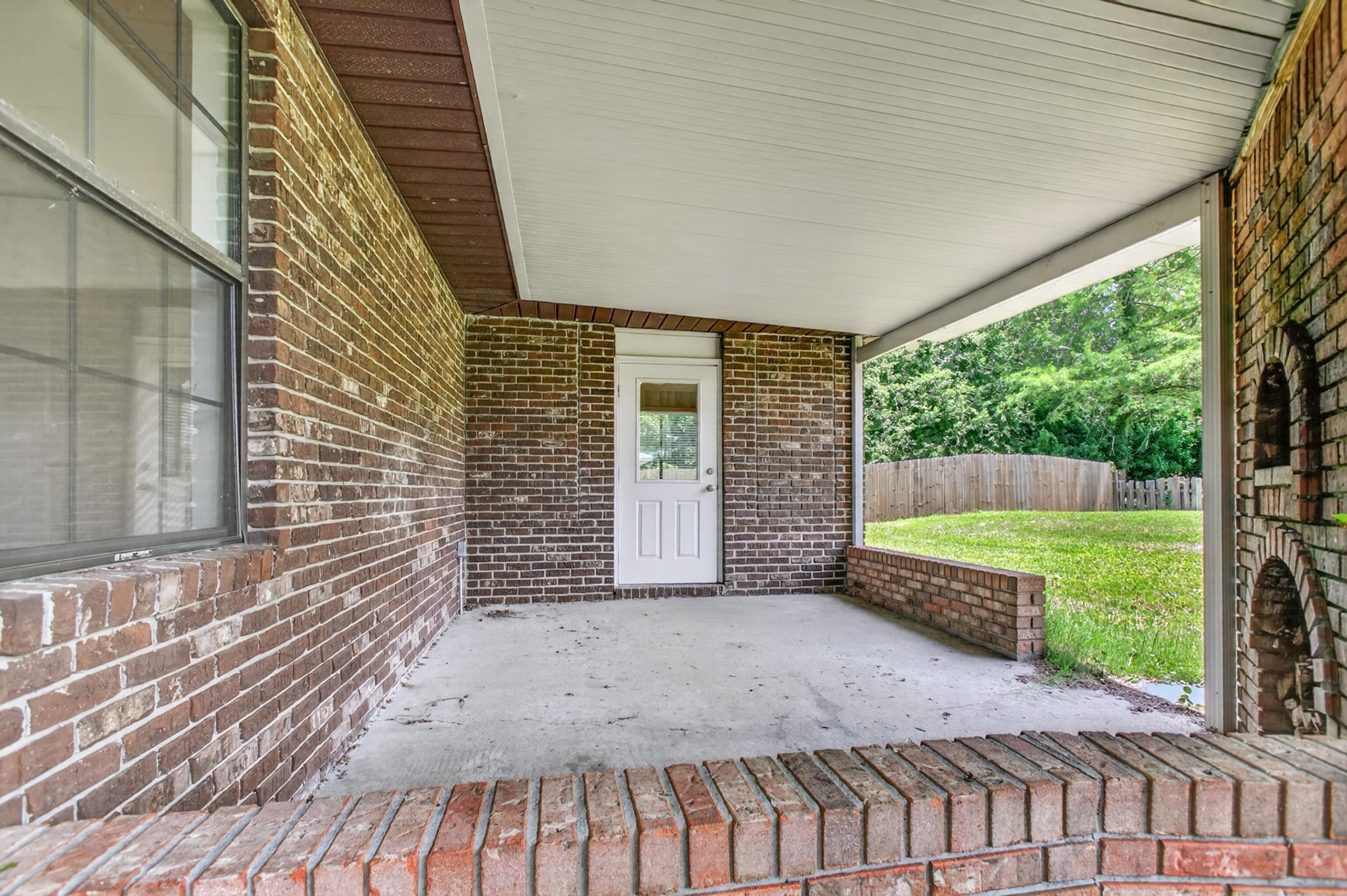 407 Pomont Ave