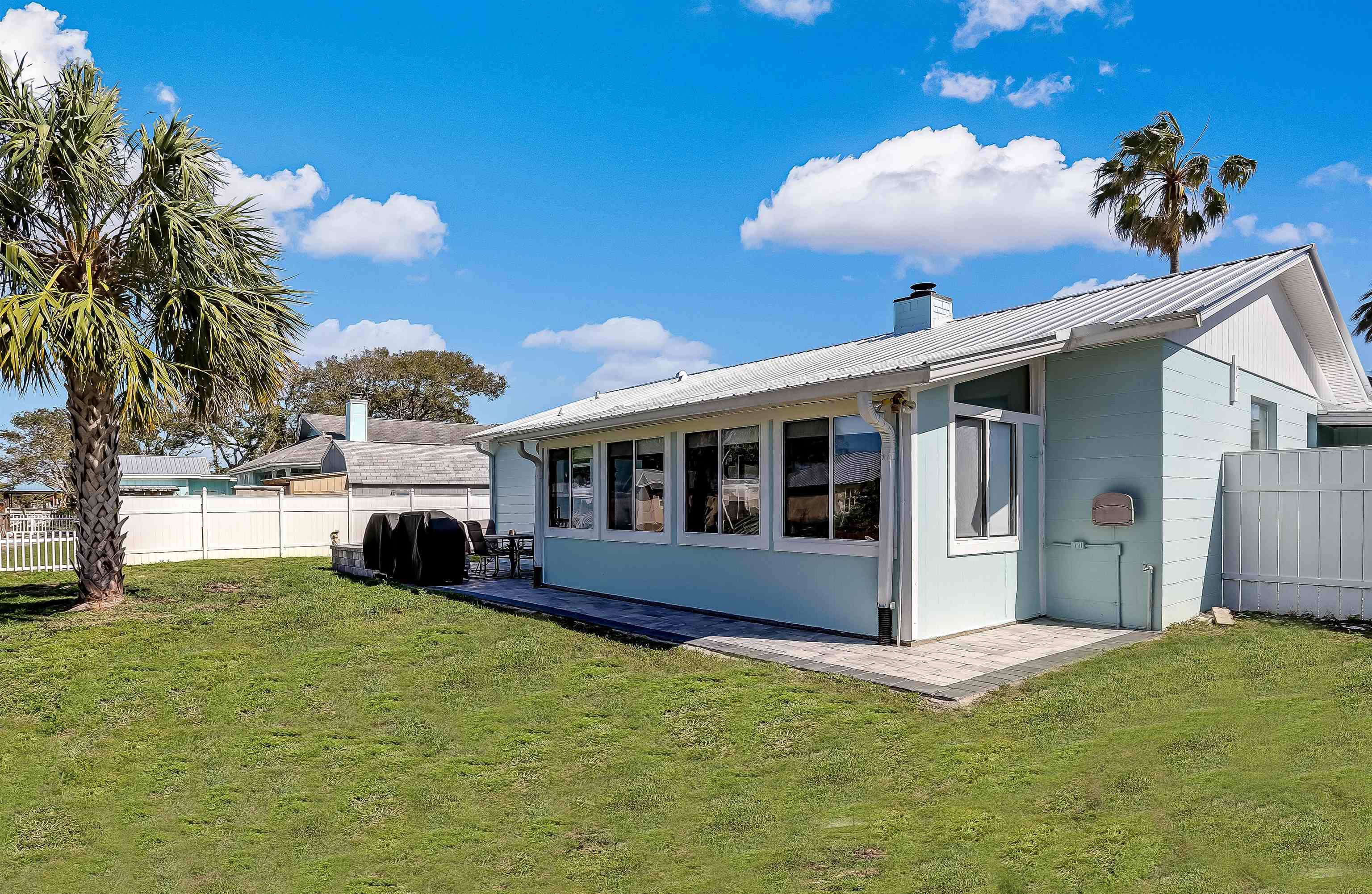260 Ventura Rd