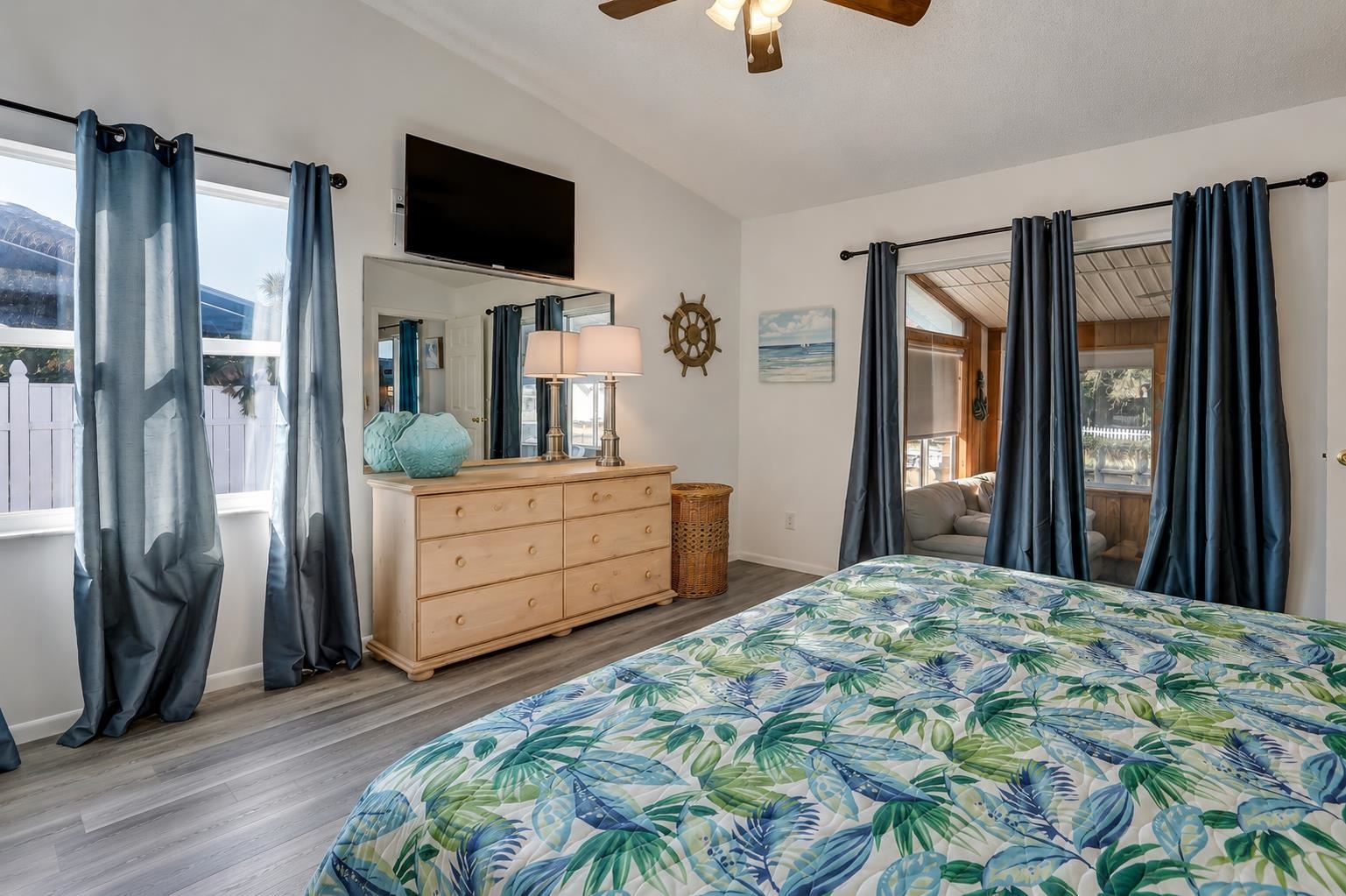 260 Ventura Rd