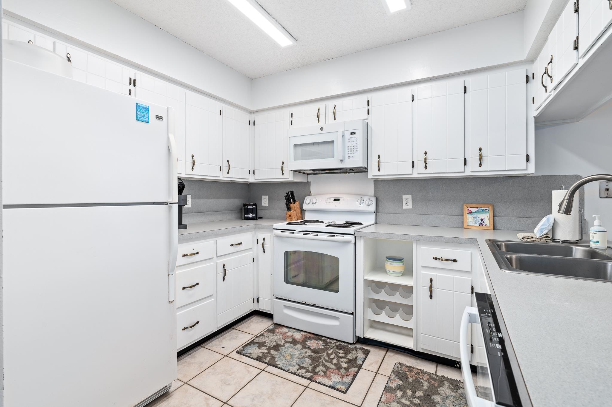 3096 Coastal Hwy