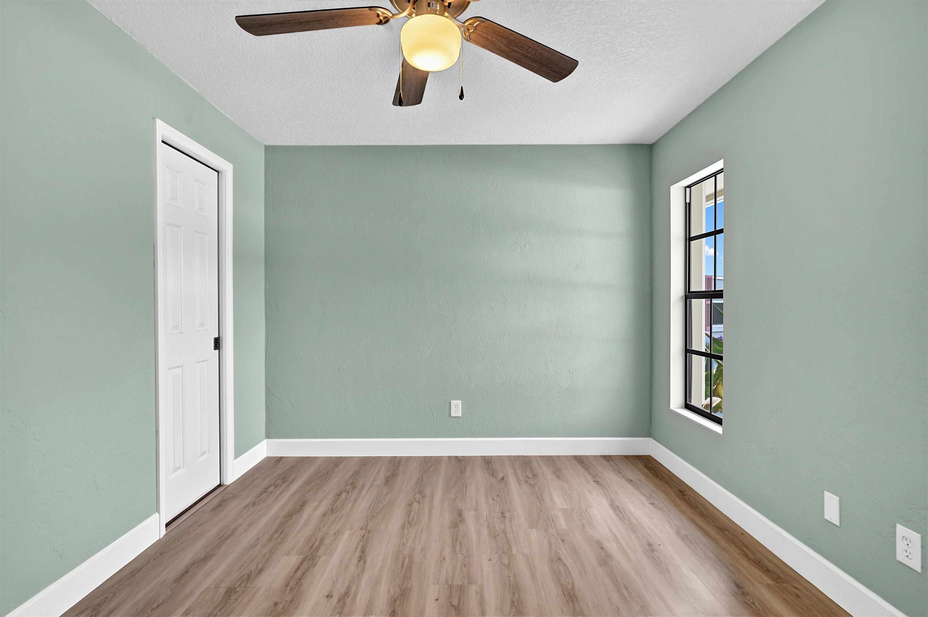 27 Blasdell Ct.