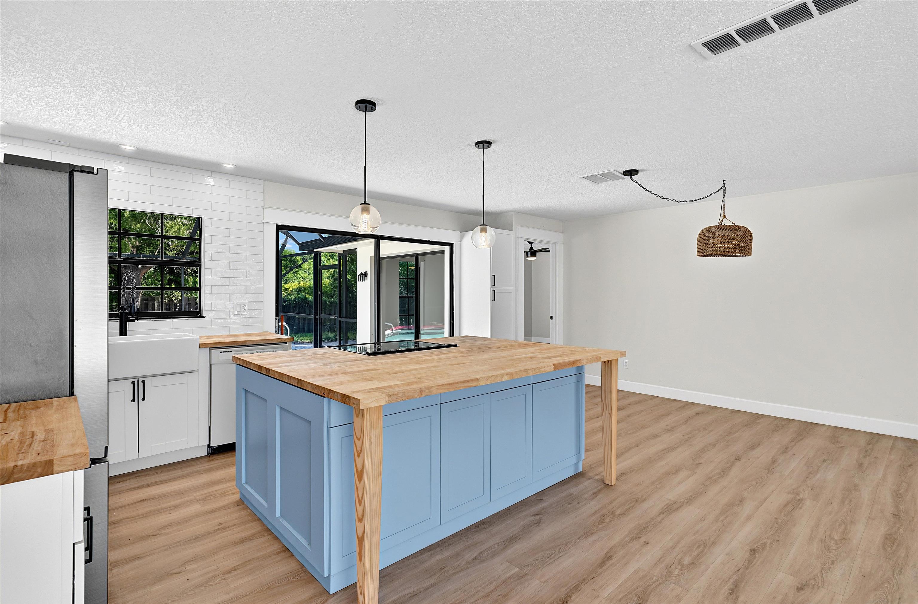 27 Blasdell Ct.