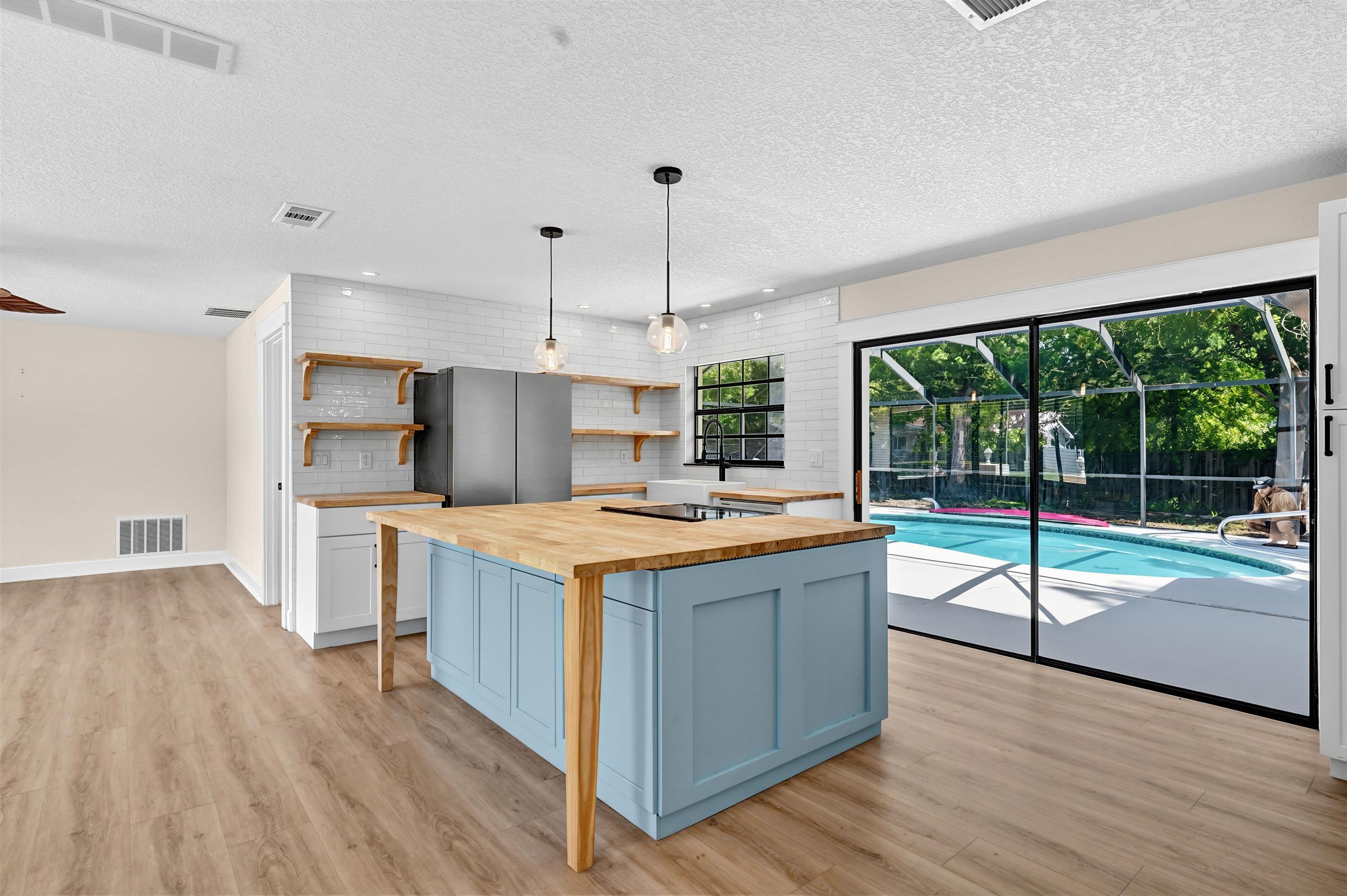 27 Blasdell Ct.