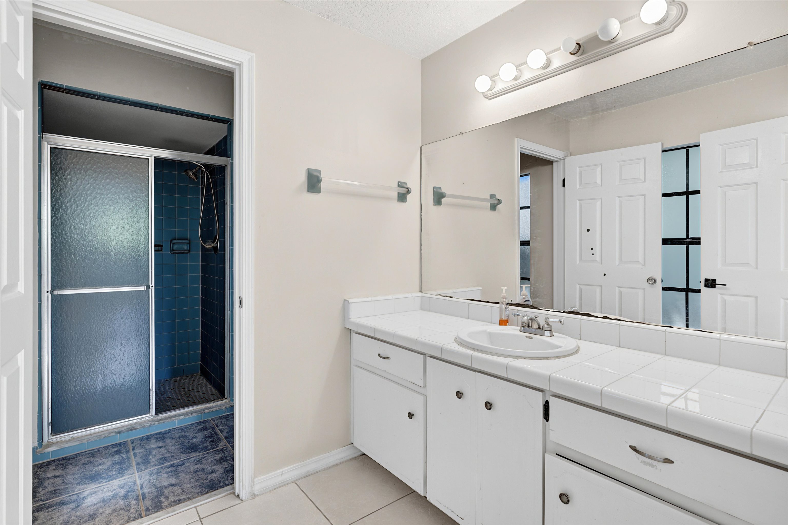 27 Blasdell Ct.