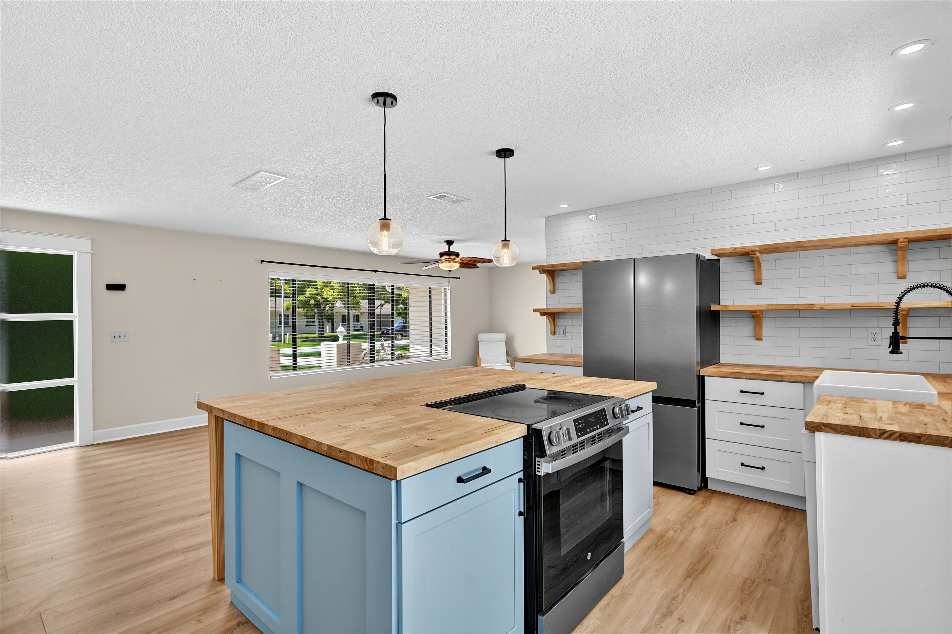 27 Blasdell Ct.
