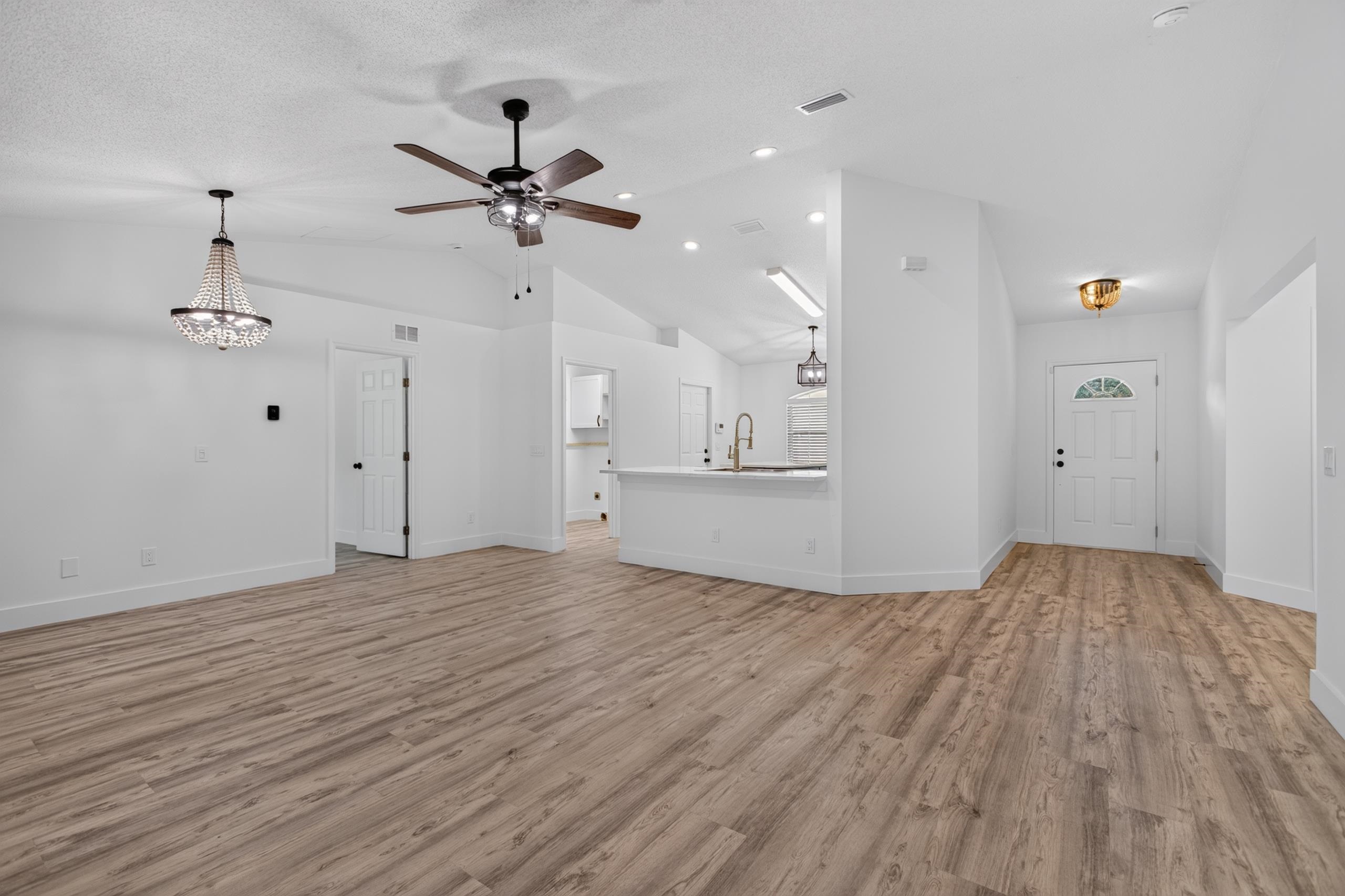 250 Segovia Rd