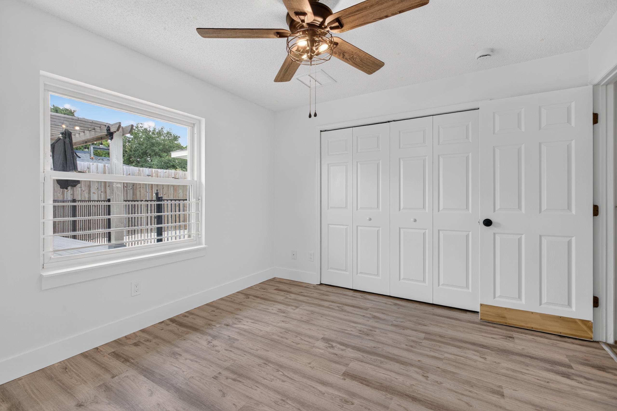 250 Segovia Rd