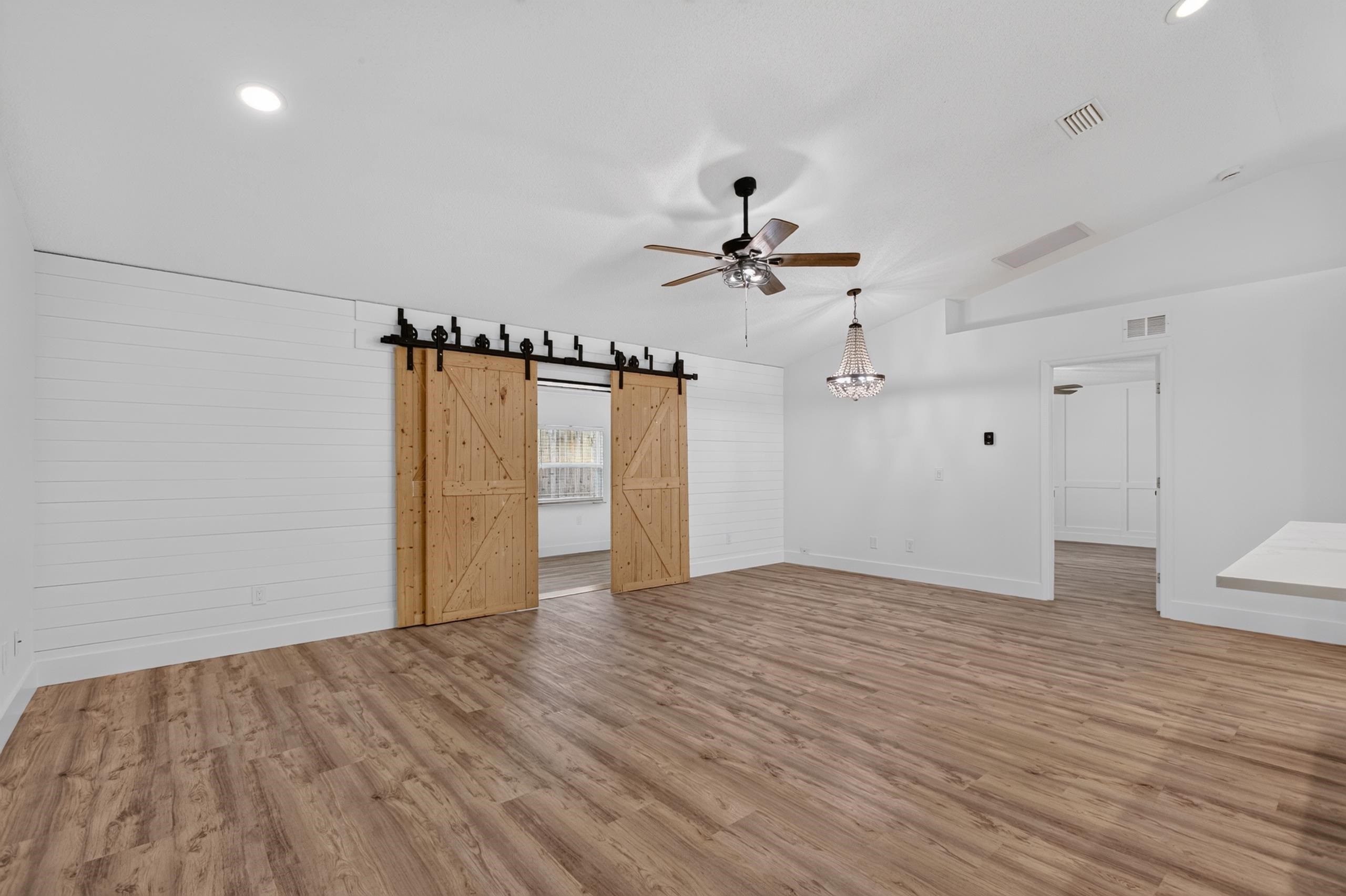 250 Segovia Rd