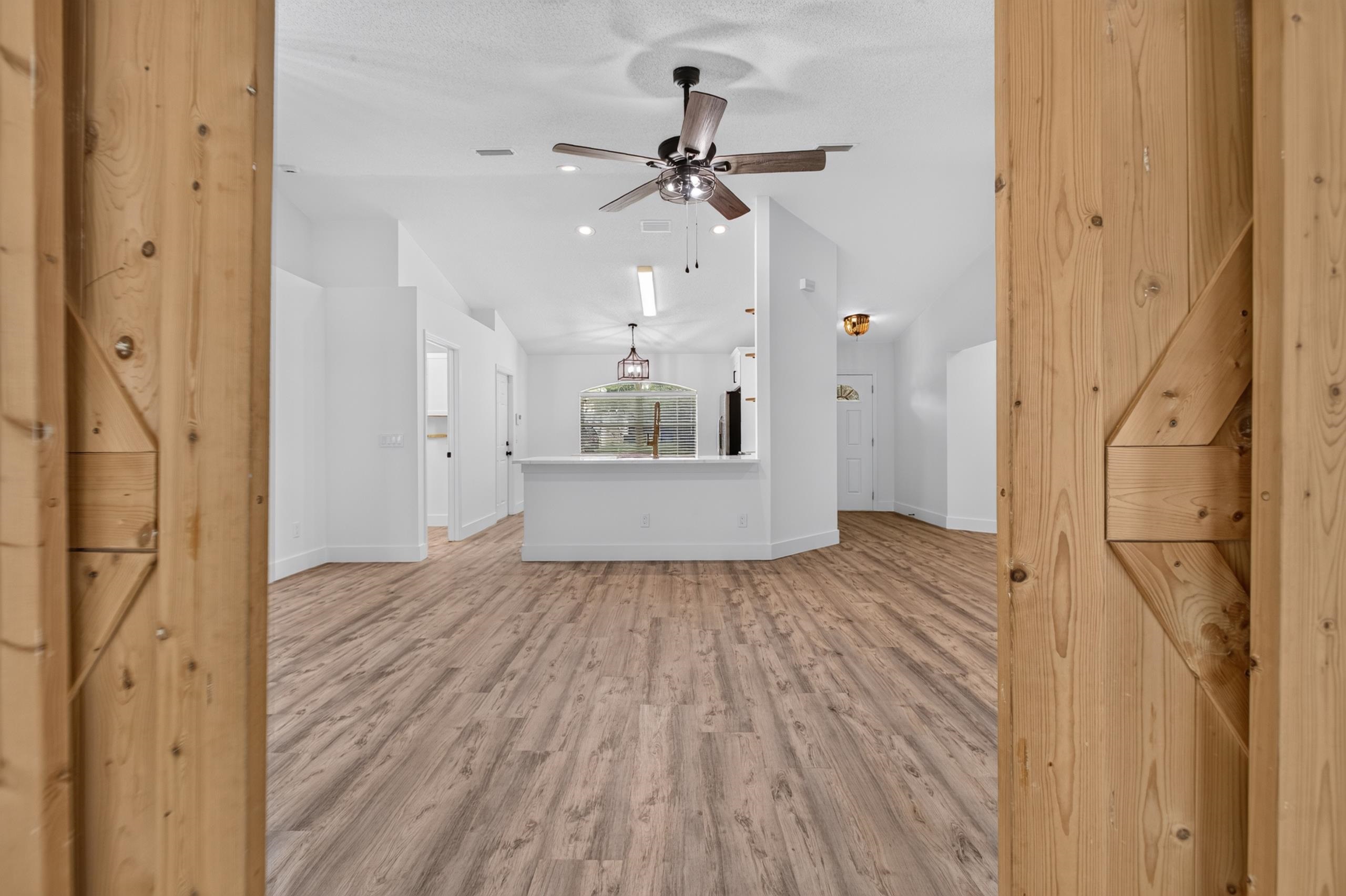250 Segovia Rd