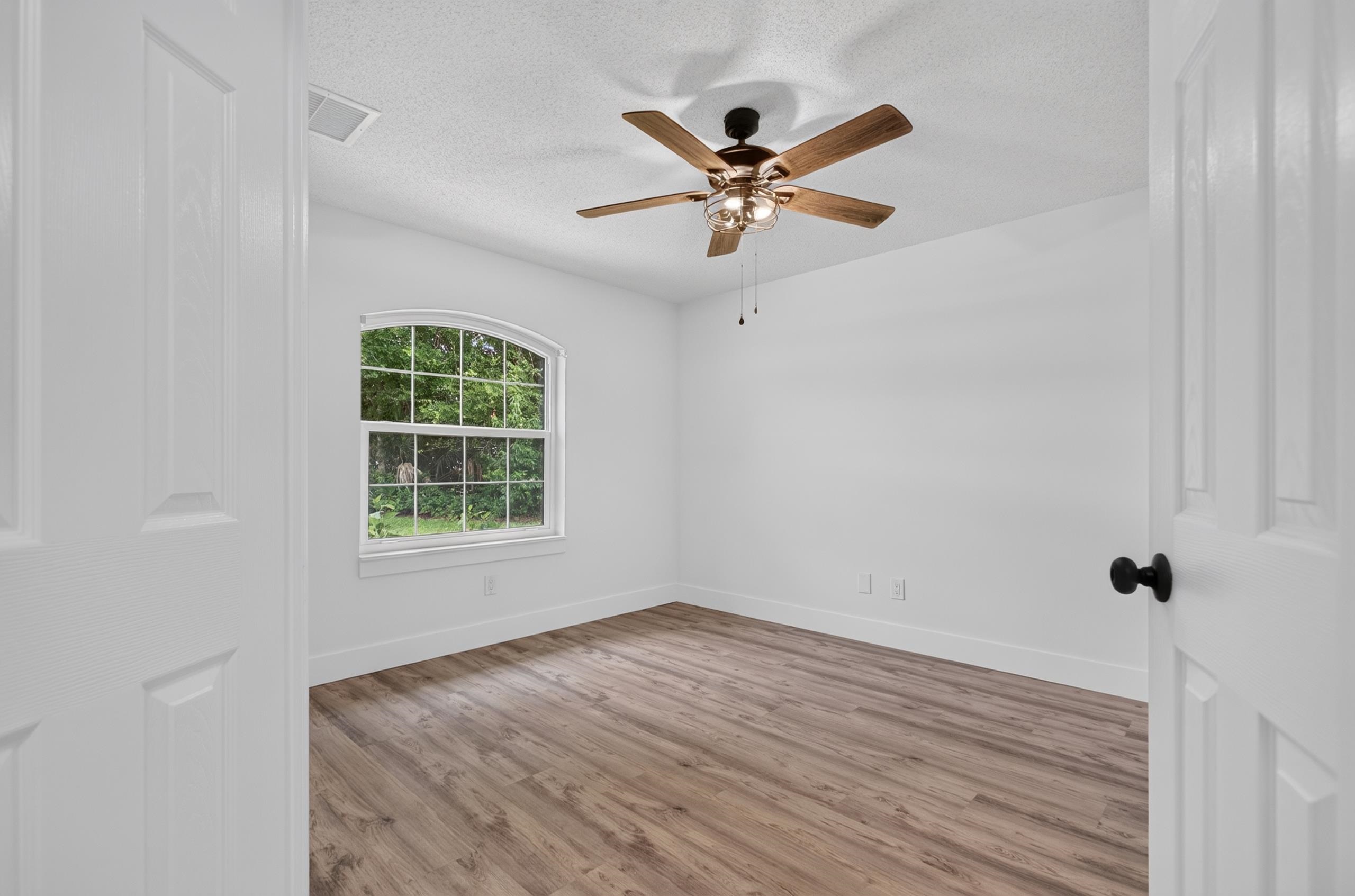 250 Segovia Rd