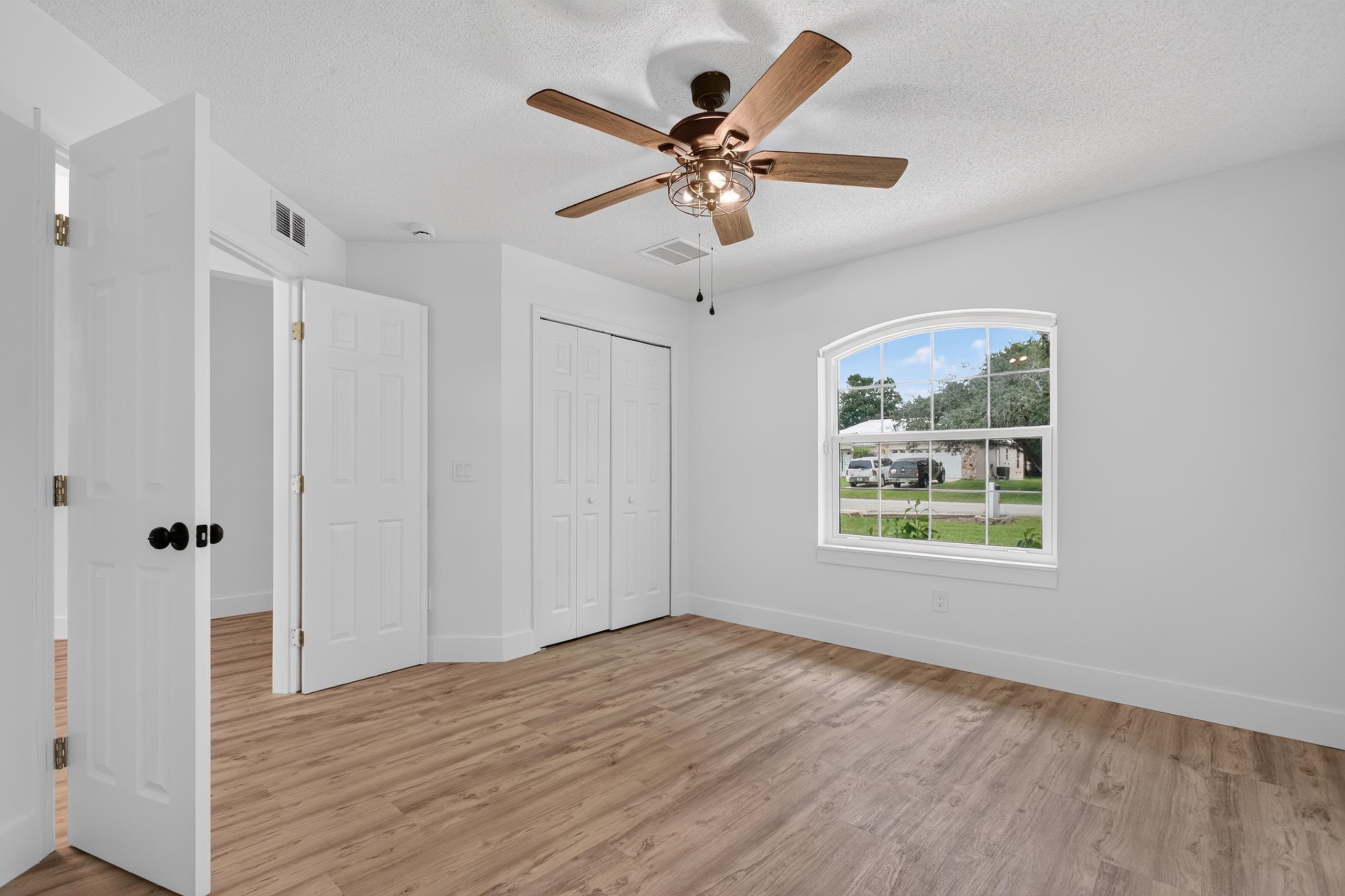 250 Segovia Rd