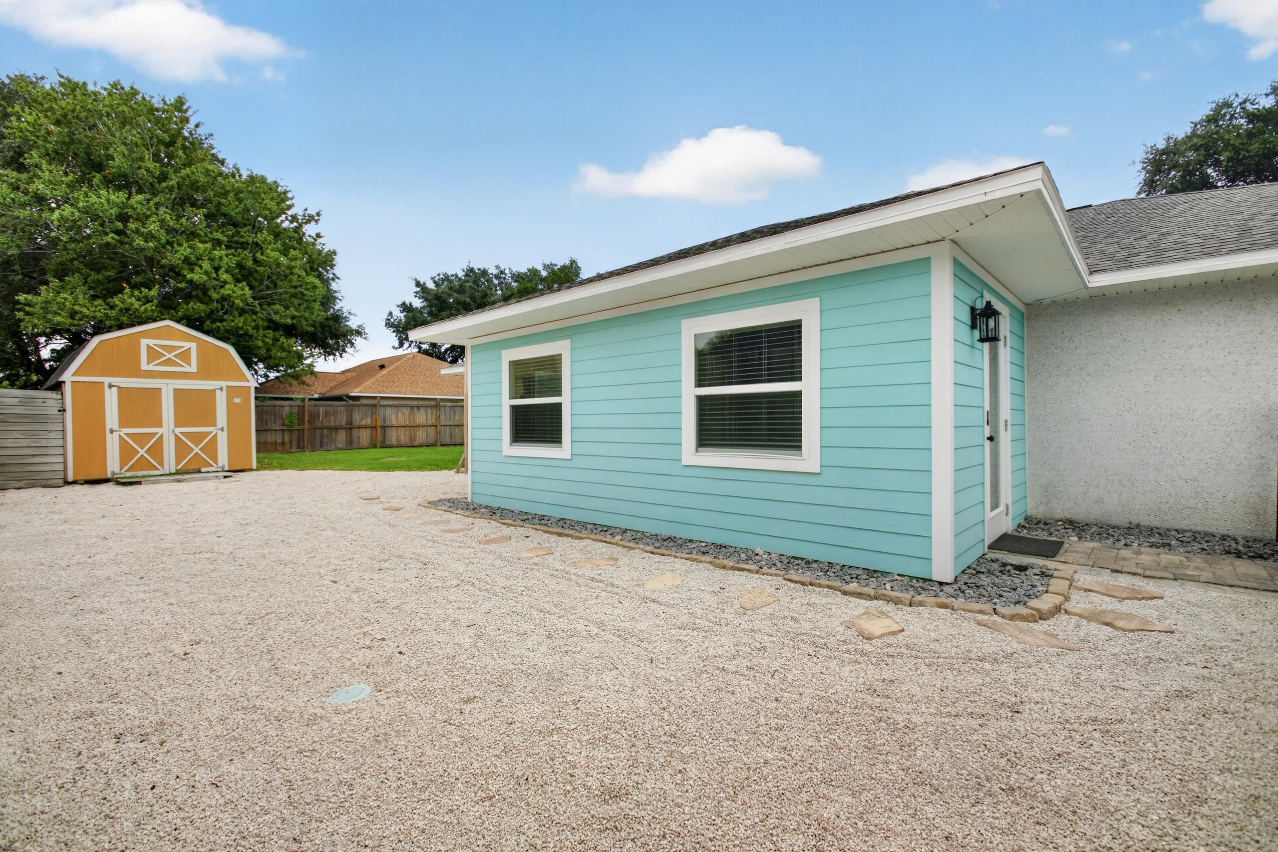 250 Segovia Rd