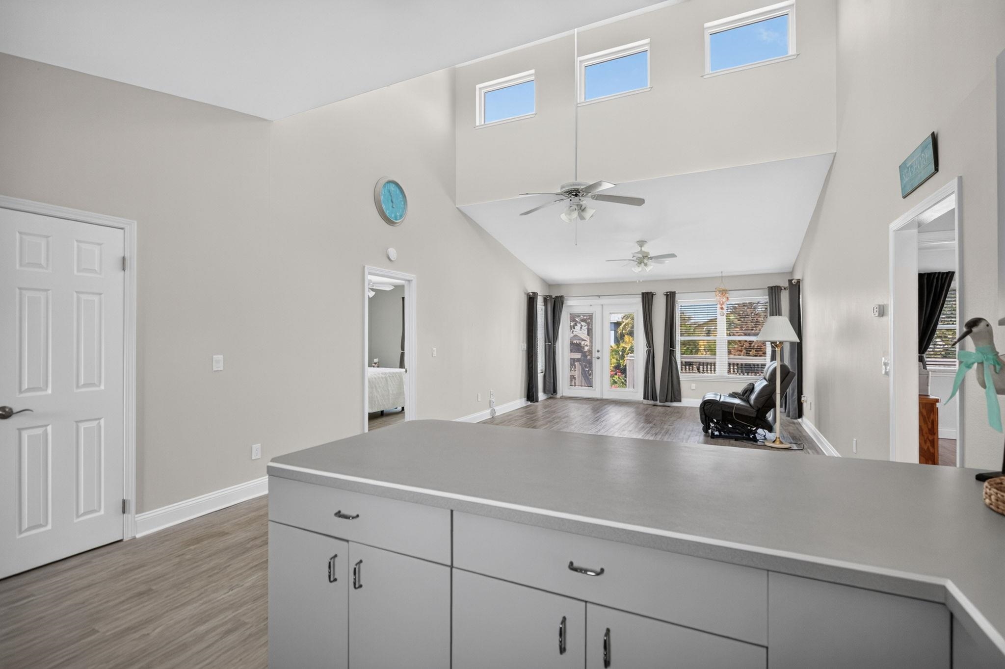 5466 4th Street